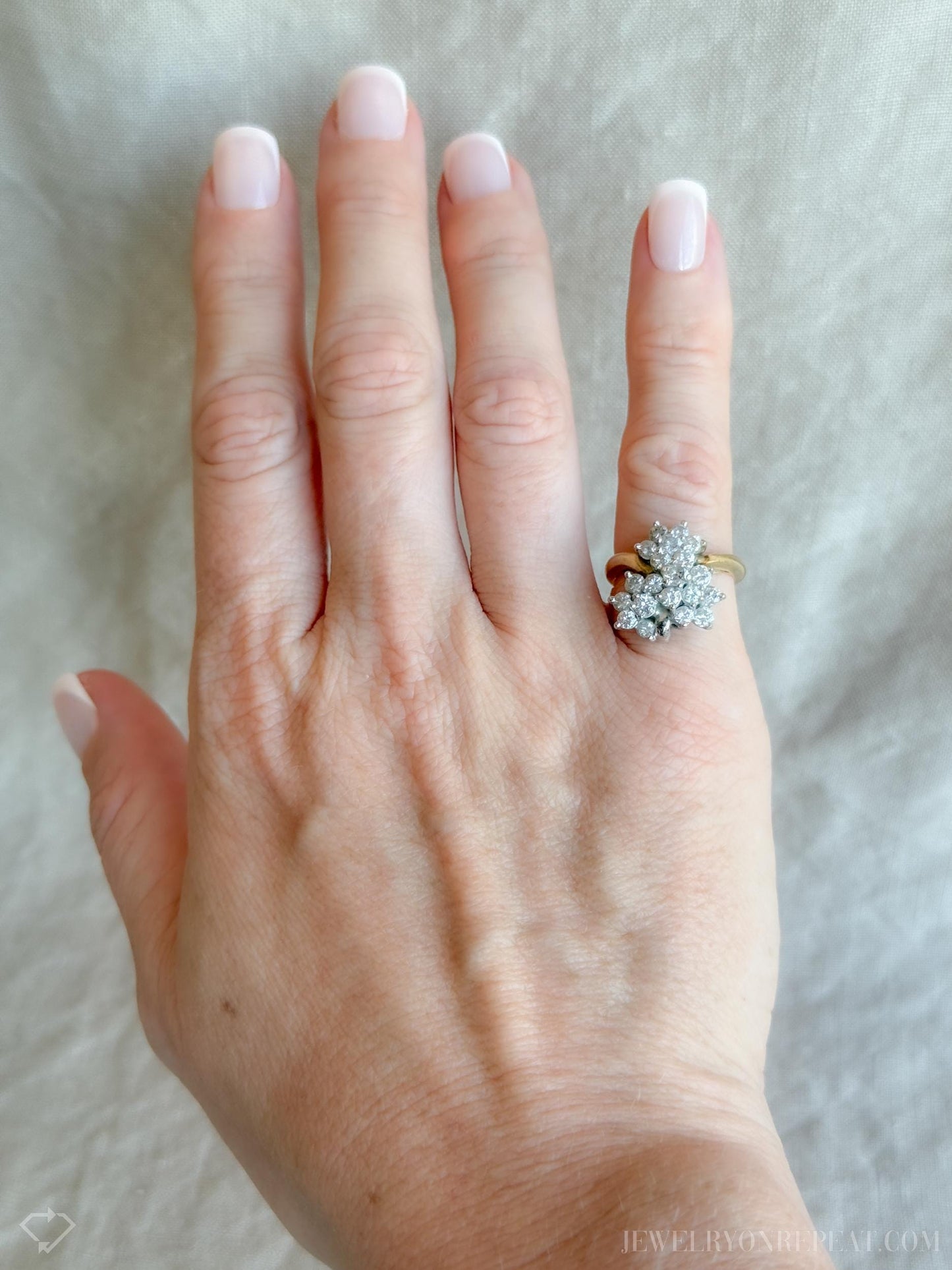 Vintage Diamond Cluster Ring in 14k Gold, Vintage Jewelry from the 1970s - Timeless, Sustainable, @JewelryOnRepeat