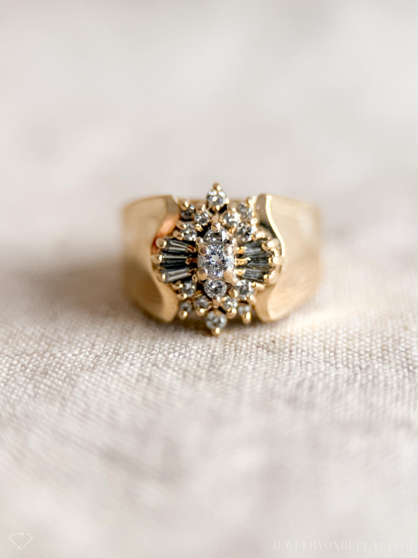 Vintage Diamond Sunburst Cluster Halo Ring in 14k Gold, Retro Jewelry from the 1970s - Timeless, Sustainable, @JewelryOnRepeat
