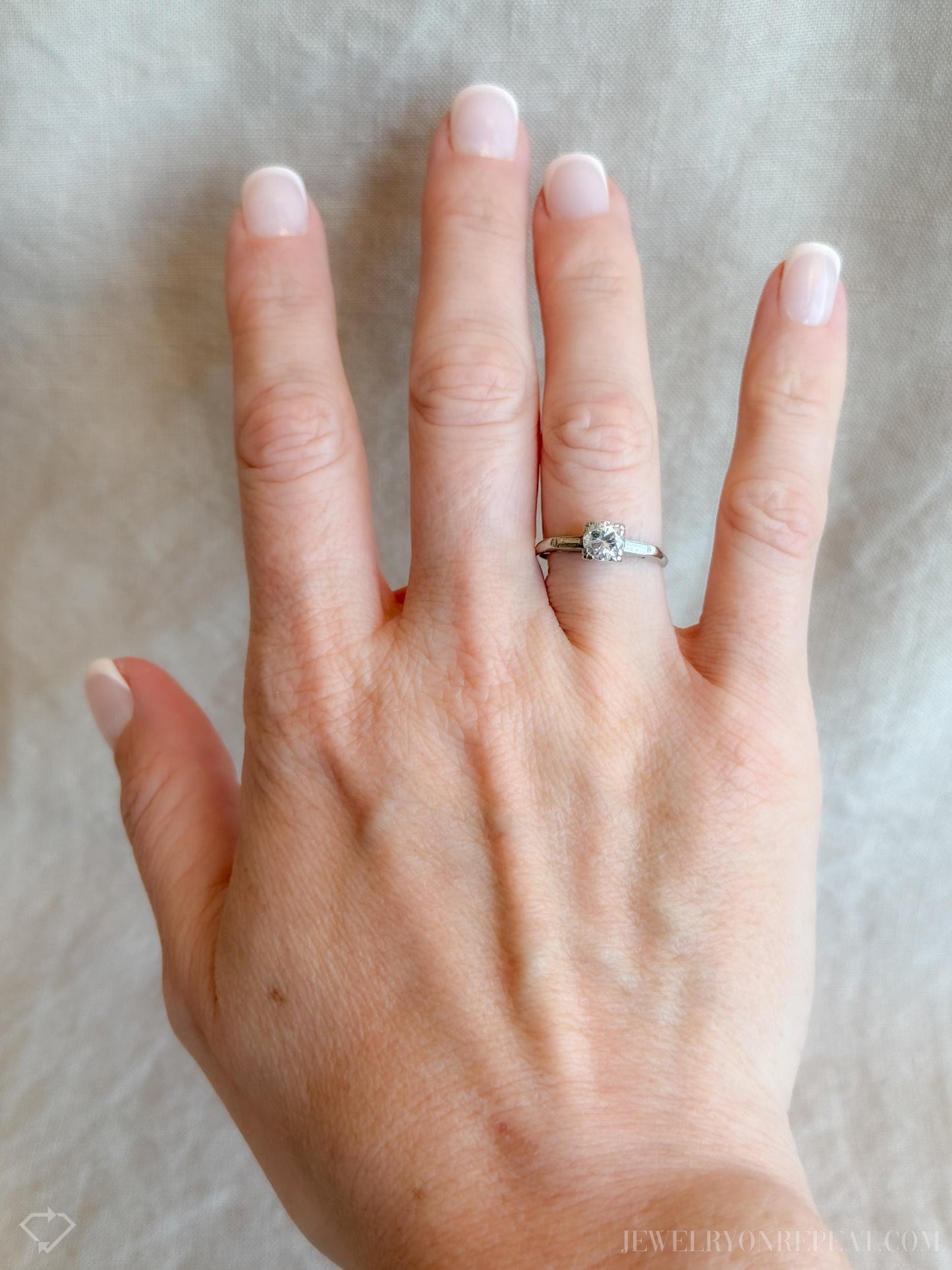 Vintage Art Deco Diamond Solitaire Engagement Ring in 14k Gold, Antique Jewelry from the 1950s - Timeless, Sustainable, @JewelryOnRepeat