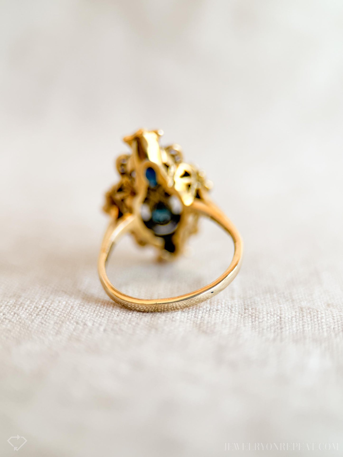Vintage Blue Sapphire and Pearl Filigree Gemstone Ring in 14k Gold, Antique Jewelry from the 1940s - Timeless, Sustainable, @JewelryOnRepeat