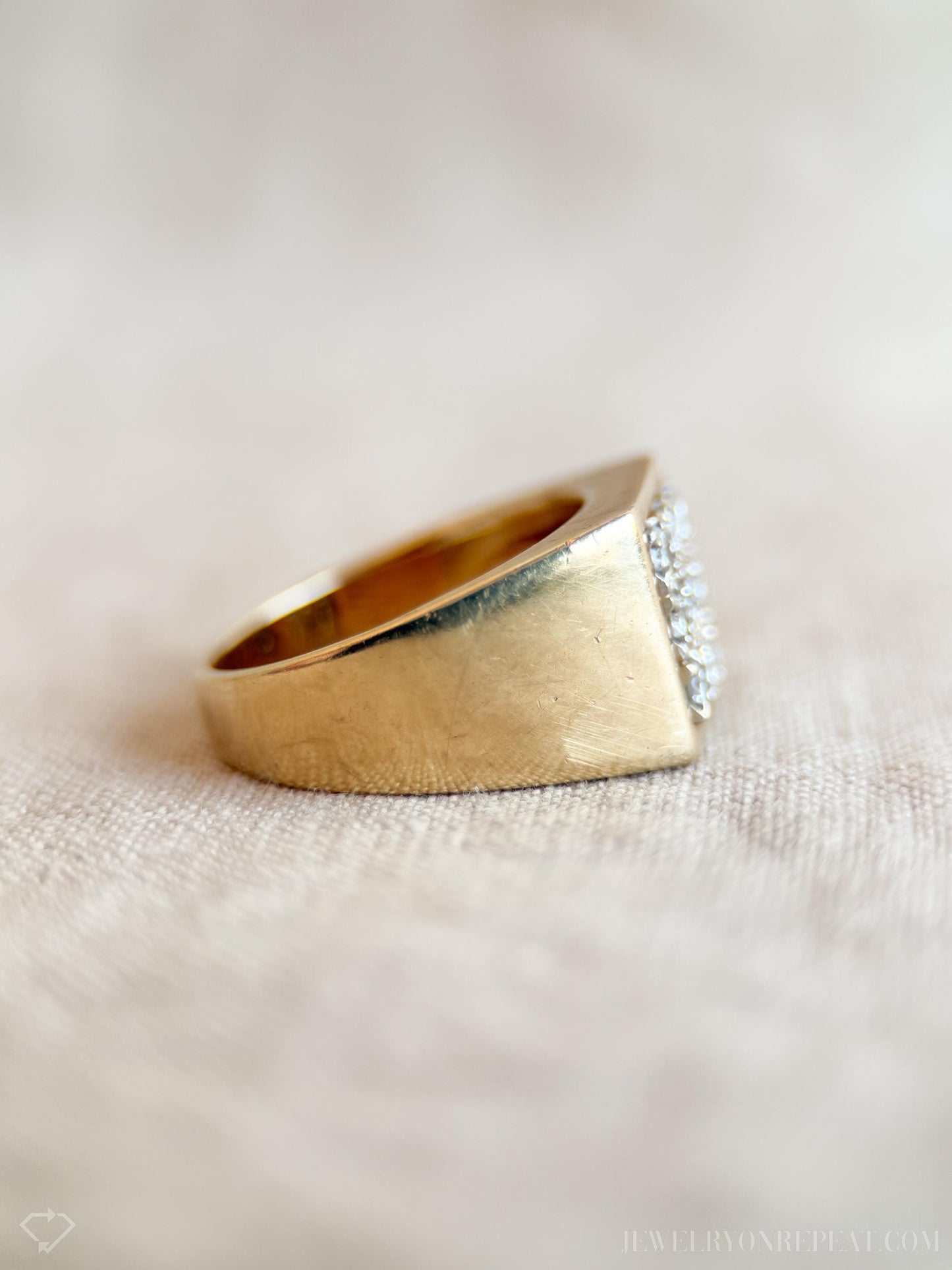 Vintage Unisex Diamond Cluster Flat Top Ring in 14k Gold, Art Deco Jewelry from the 1970s - Timeless, Sustainable @JewelryOnRepeat