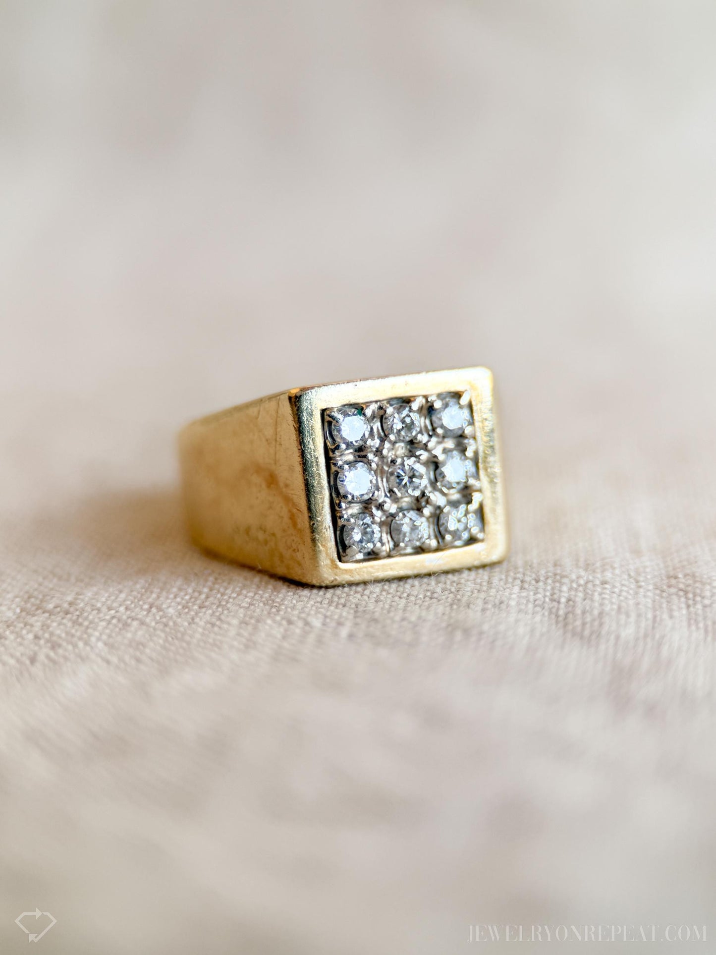 Vintage Unisex Diamond Cluster Flat Top Ring in 14k Gold, Art Deco Jewelry from the 1970s - Timeless, Sustainable @JewelryOnRepeat