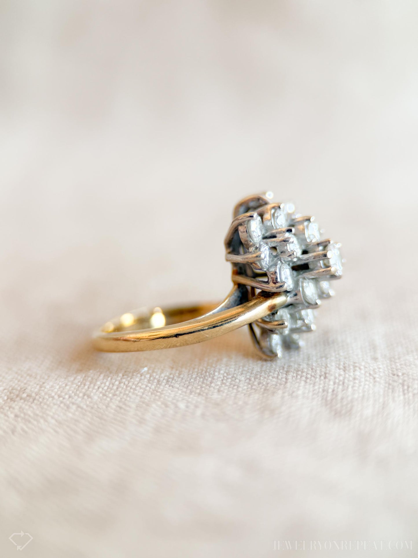 Vintage Diamond Cluster Ring in 14k Gold, Vintage Jewelry from the 1970s - Timeless, Sustainable, @JewelryOnRepeat