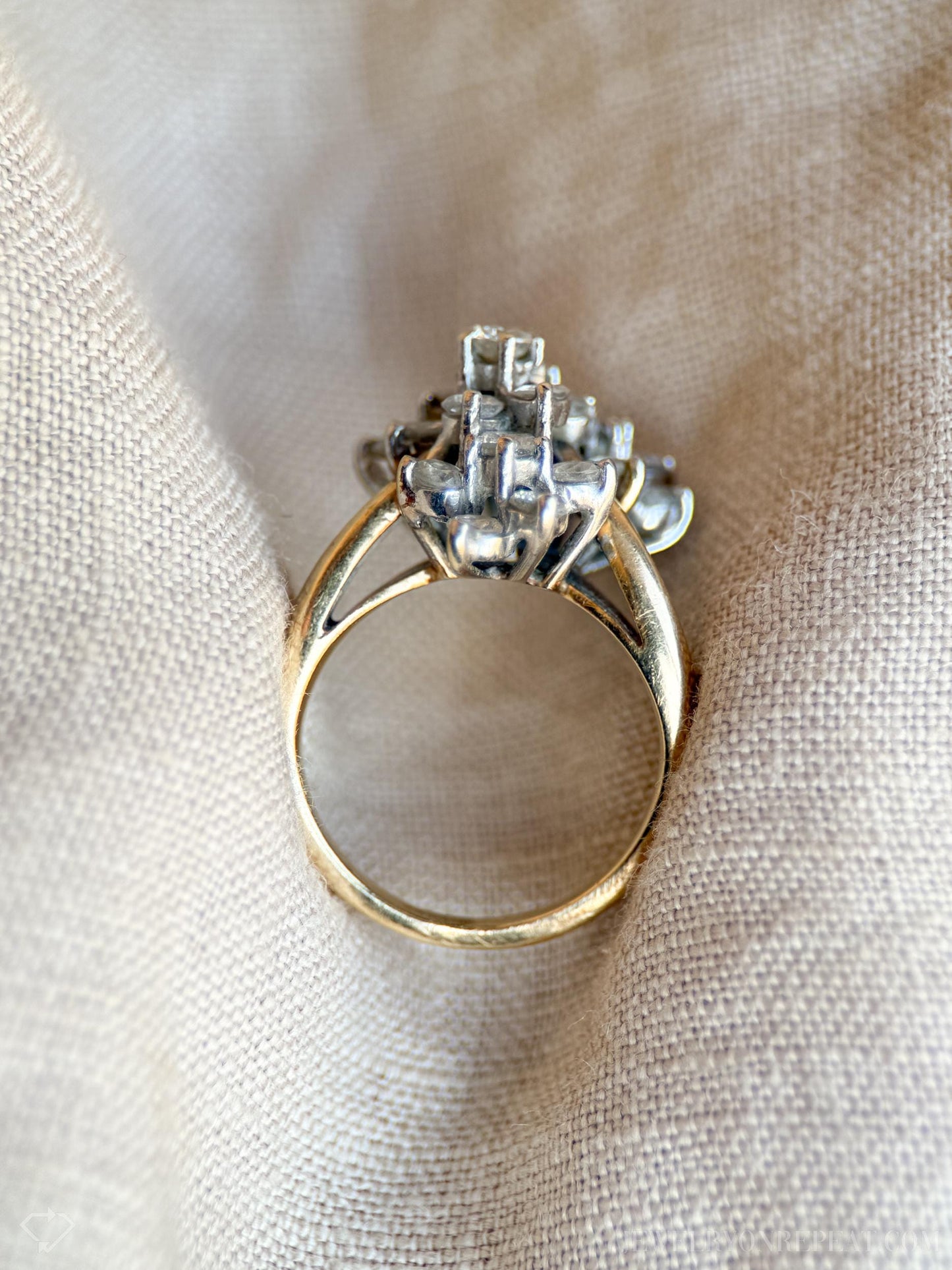 Vintage Diamond Cluster Ring in 14k Gold, Vintage Jewelry from the 1970s - Timeless, Sustainable, @JewelryOnRepeat