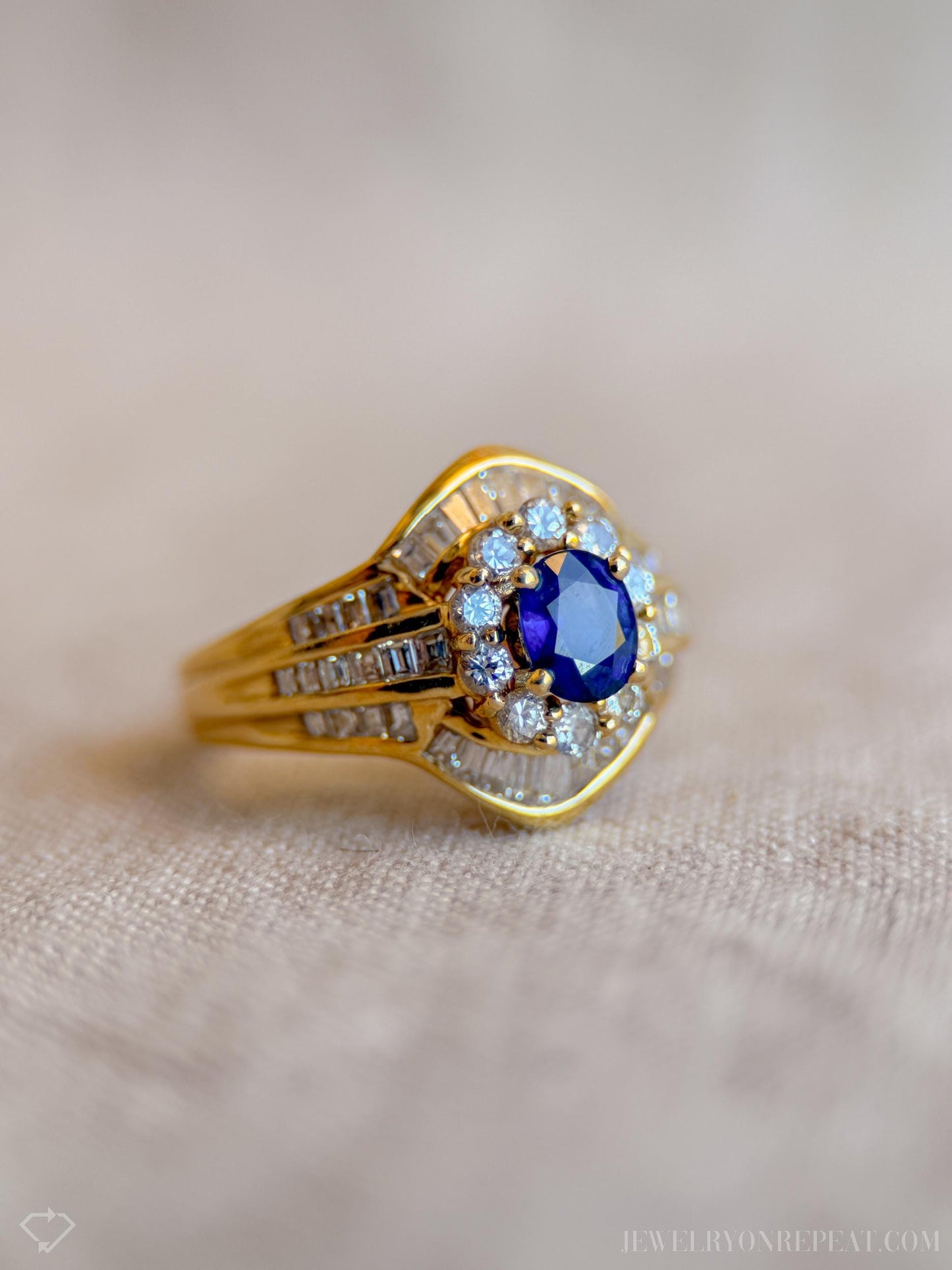 Vintage Sapphire Diamond Halo Gemstone Ring in 18k Gold, Retro Jewelry from the 1990s - Timeless, Sustainable, @JewelryOnRepeat