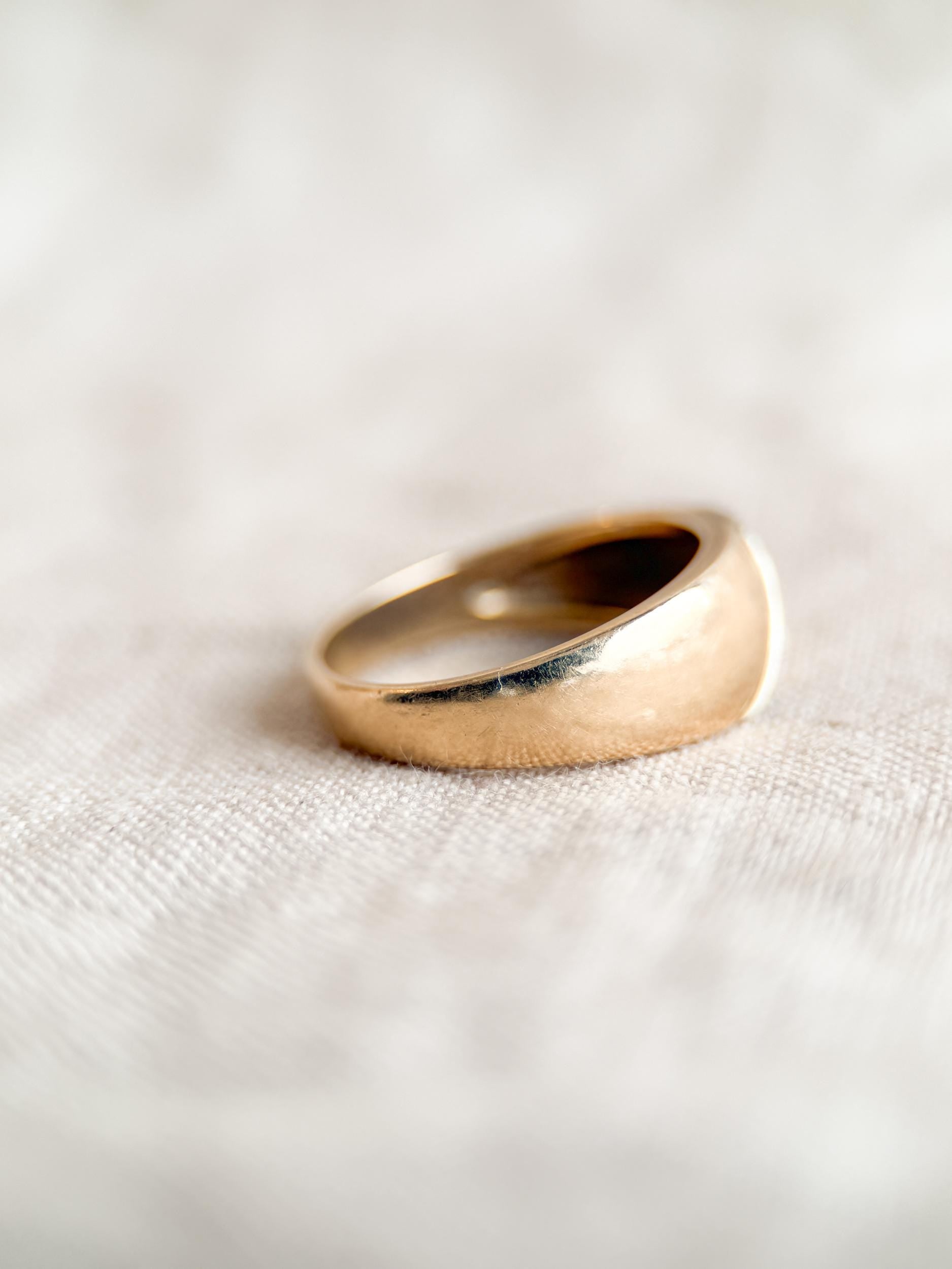 Vintage 1980s 14k Gold Diamond Ring - Antique Heirloom Jewelry for Engagement or Anniversary
