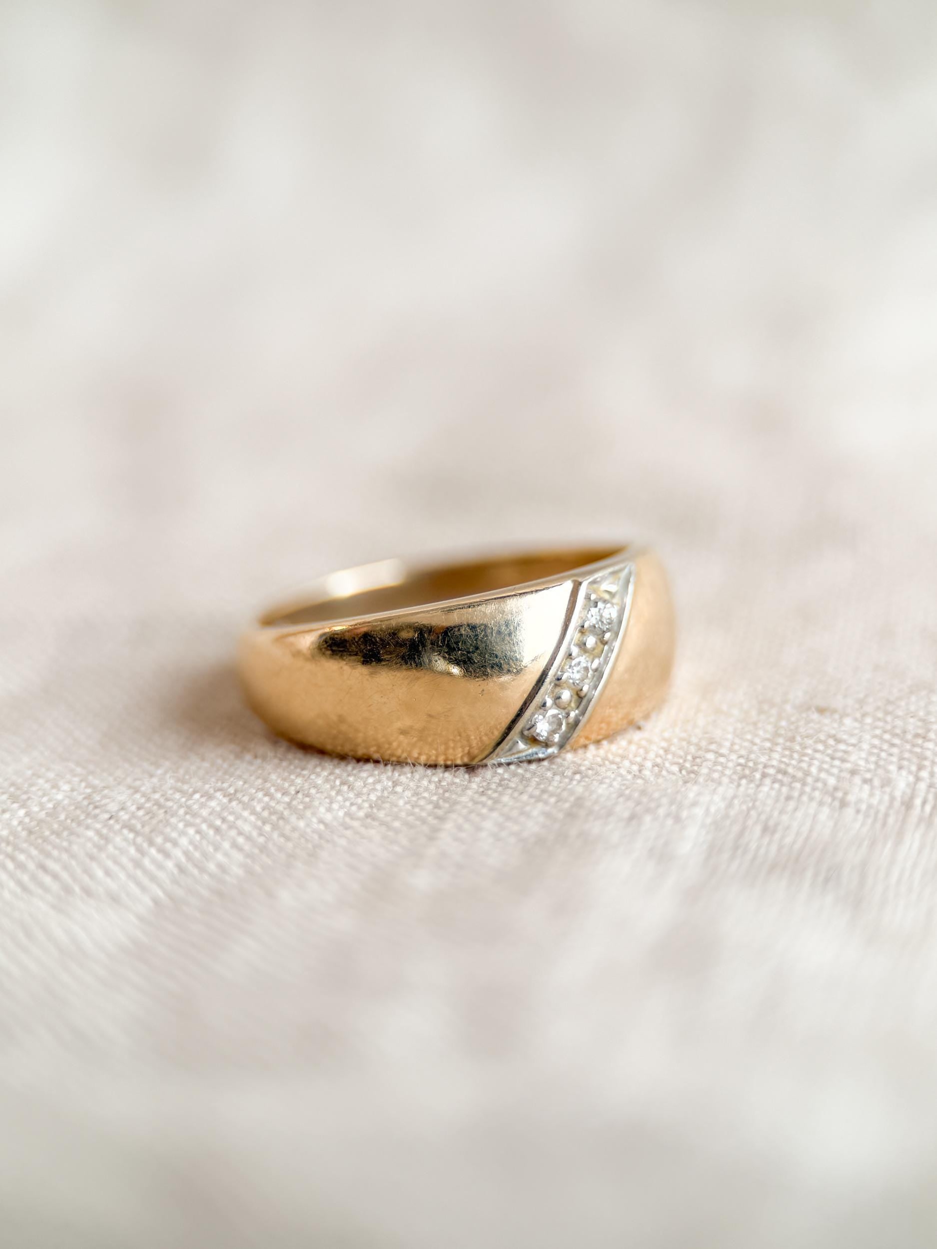 Vintage 1980s 14k Gold Diamond Ring - Antique Heirloom Jewelry for Engagement or Anniversary