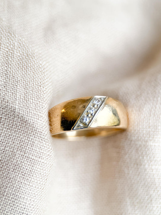 Vintage 1980s 14k Gold Diamond Ring - Antique Heirloom Jewelry for Engagement or Anniversary