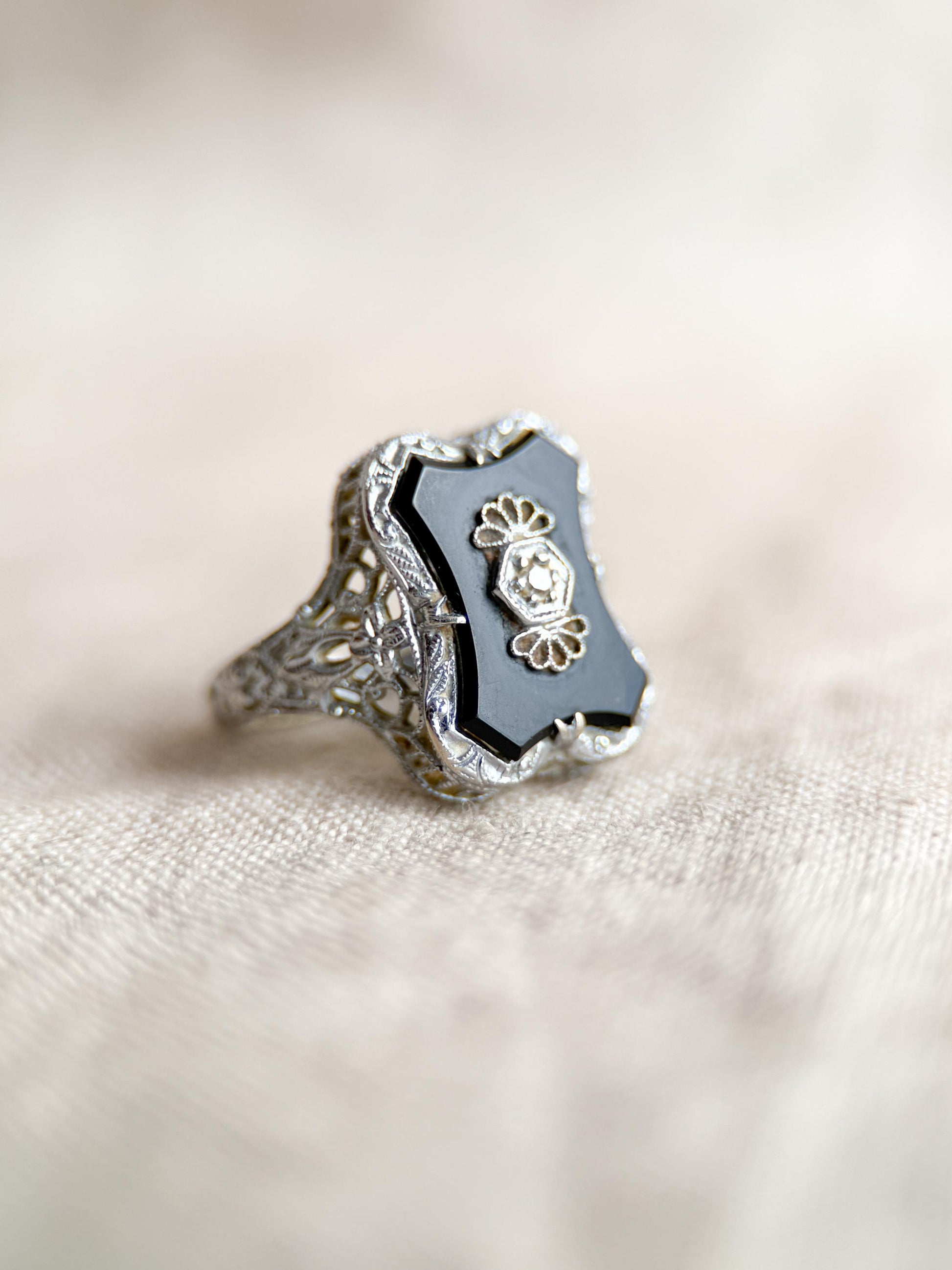 Vintage 14k White Gold Onyx & Diamond Ring: 1940s Antique Jewelry