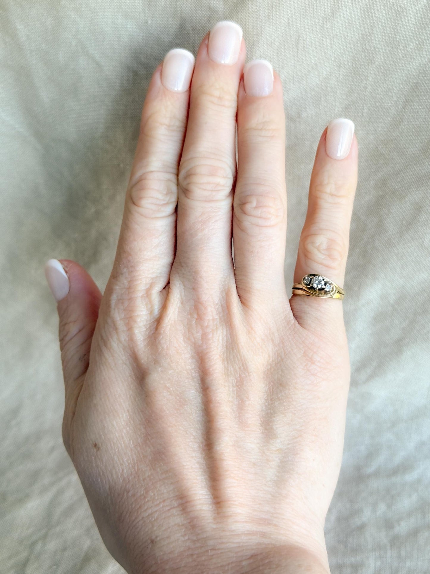 Vintage 1990s Three Stone Round Diamond Engagement Ring - 14k Gold Heirloom Jewelry
