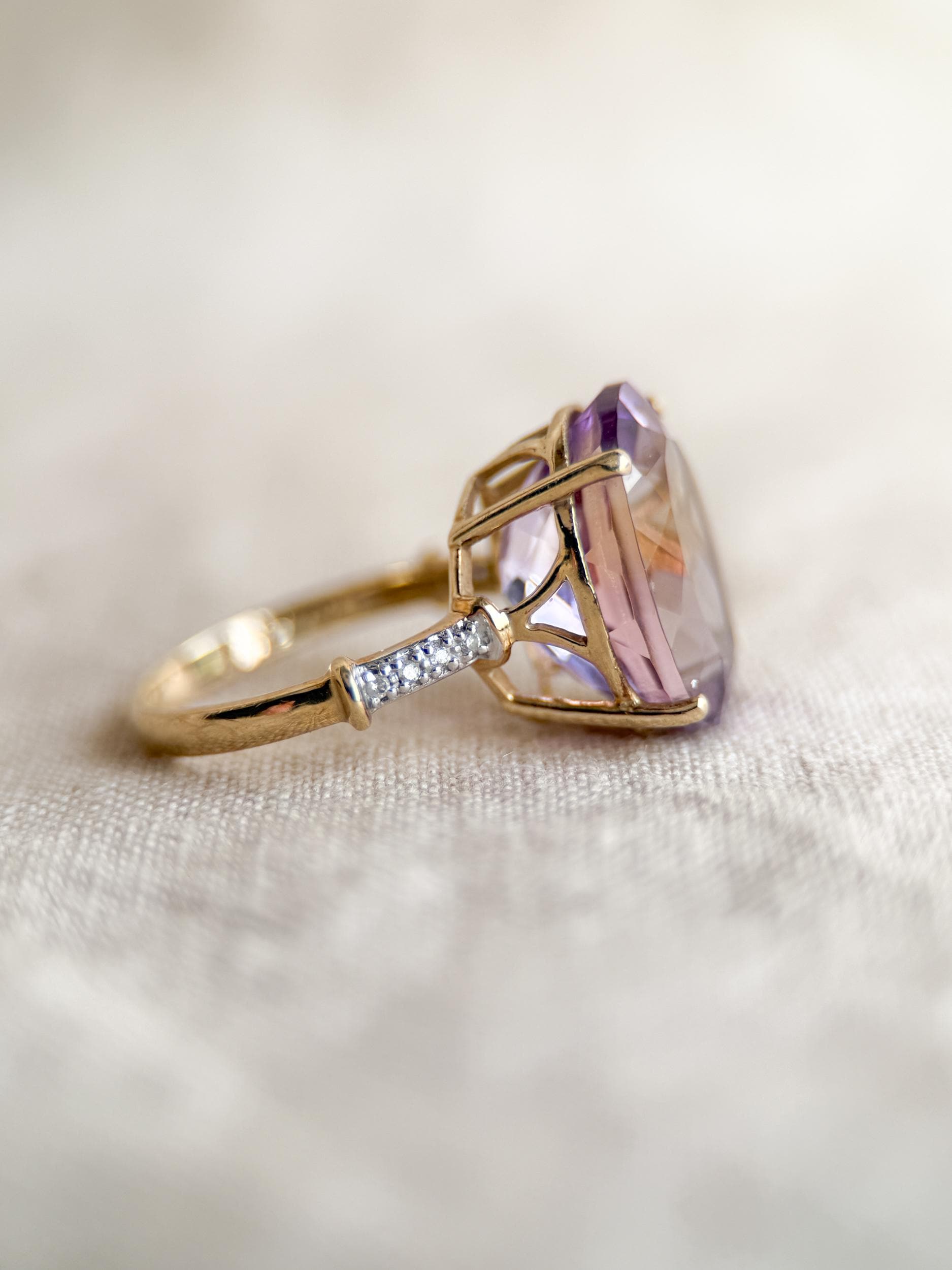Vintage Oval Ametrine Gemstone and Diamond Ring in 10k Gold, Vintage Jewelry from the 1990s