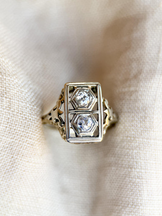 Vintage Art Deco Diamond Engagement Ring in 14k White Gold, Antique Jewelry from the 1900s
