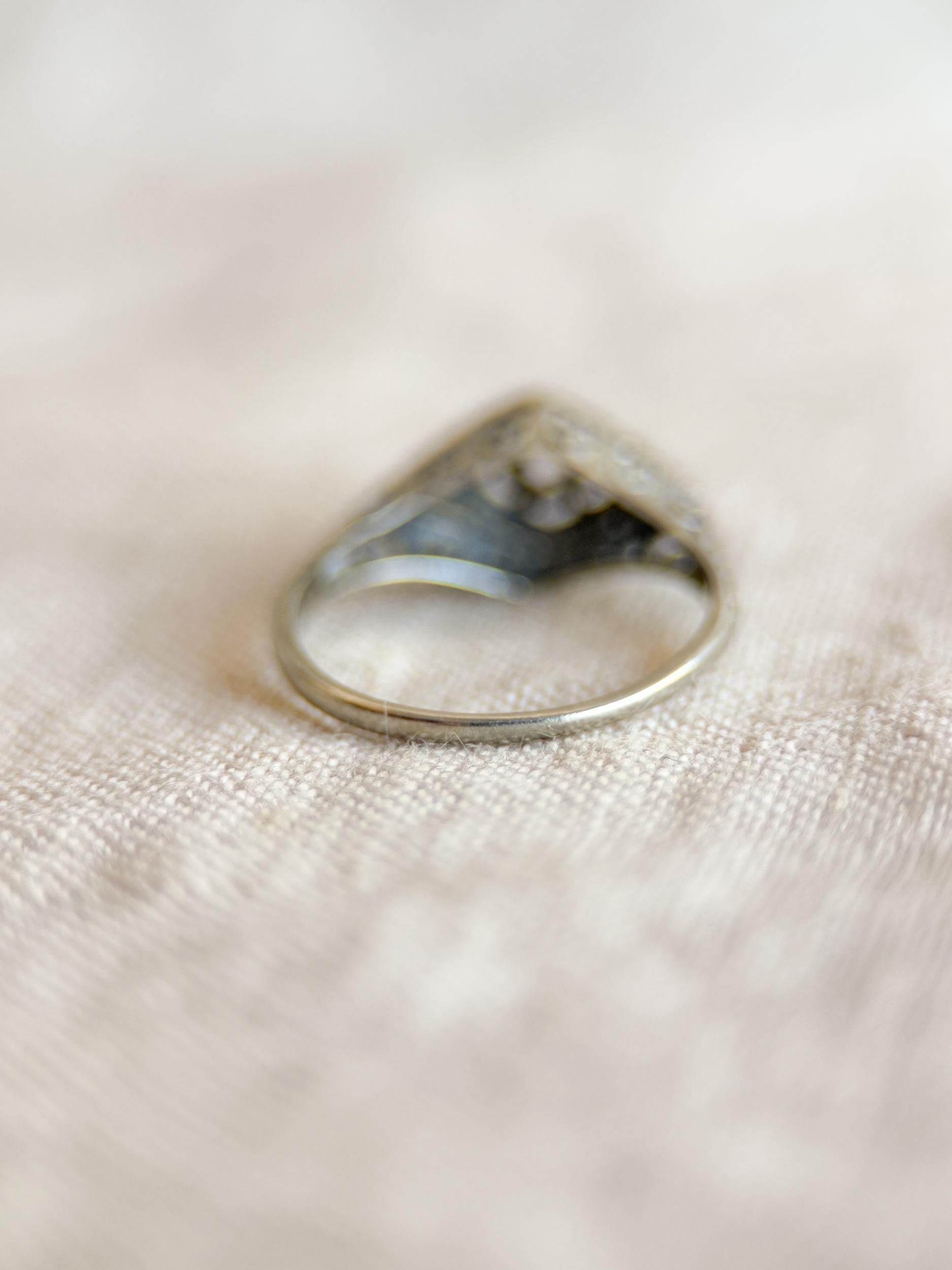 Vintage Art Deco Diamond and Sapphire Engagement Ring in 14k White Gold, Antique Jewelry from the 1920s