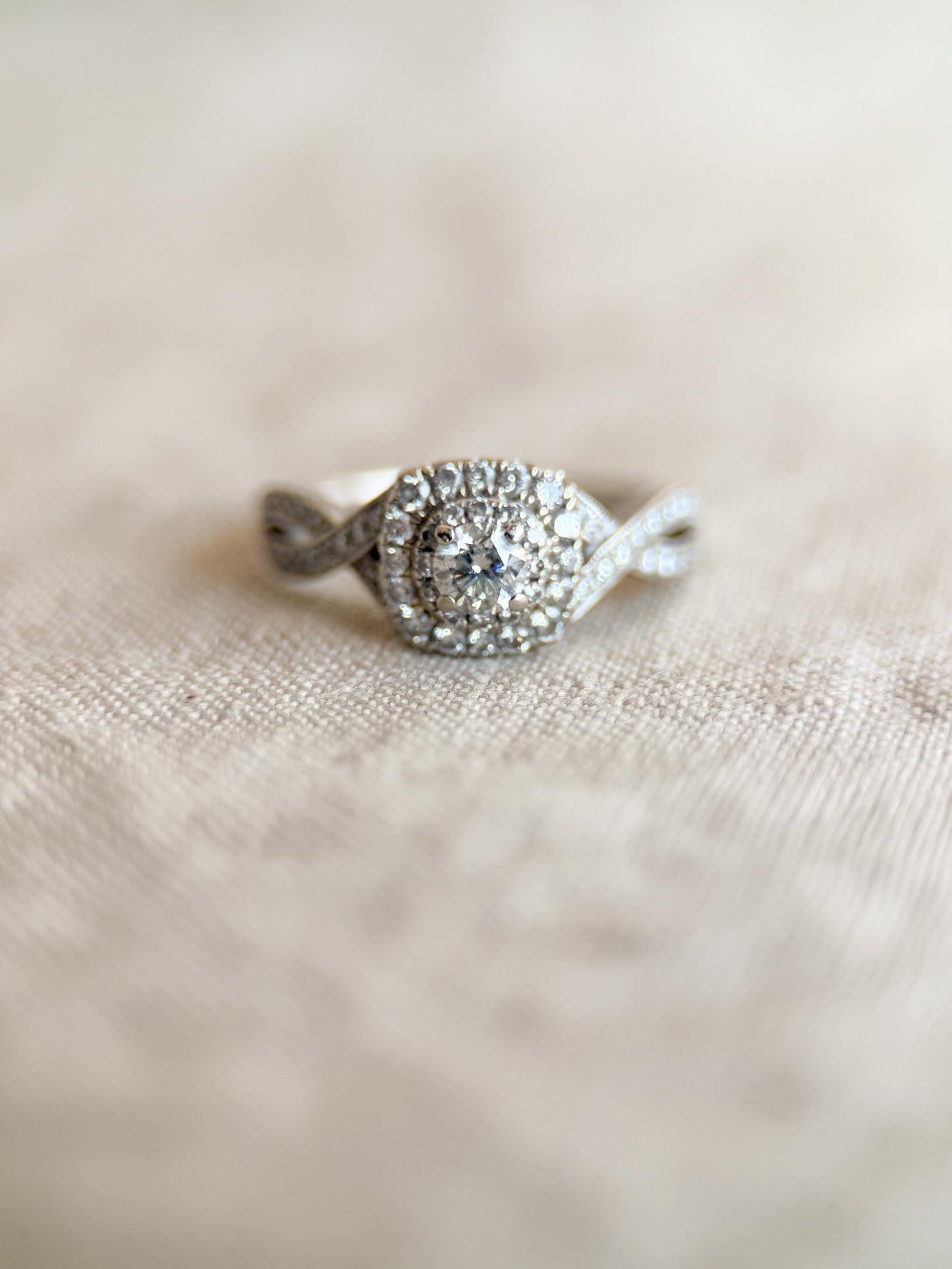 Neil Lane Diamond Halo Infinity Engagement Ring in 14k White Gold, 1990s Retro Vintage Jewelry