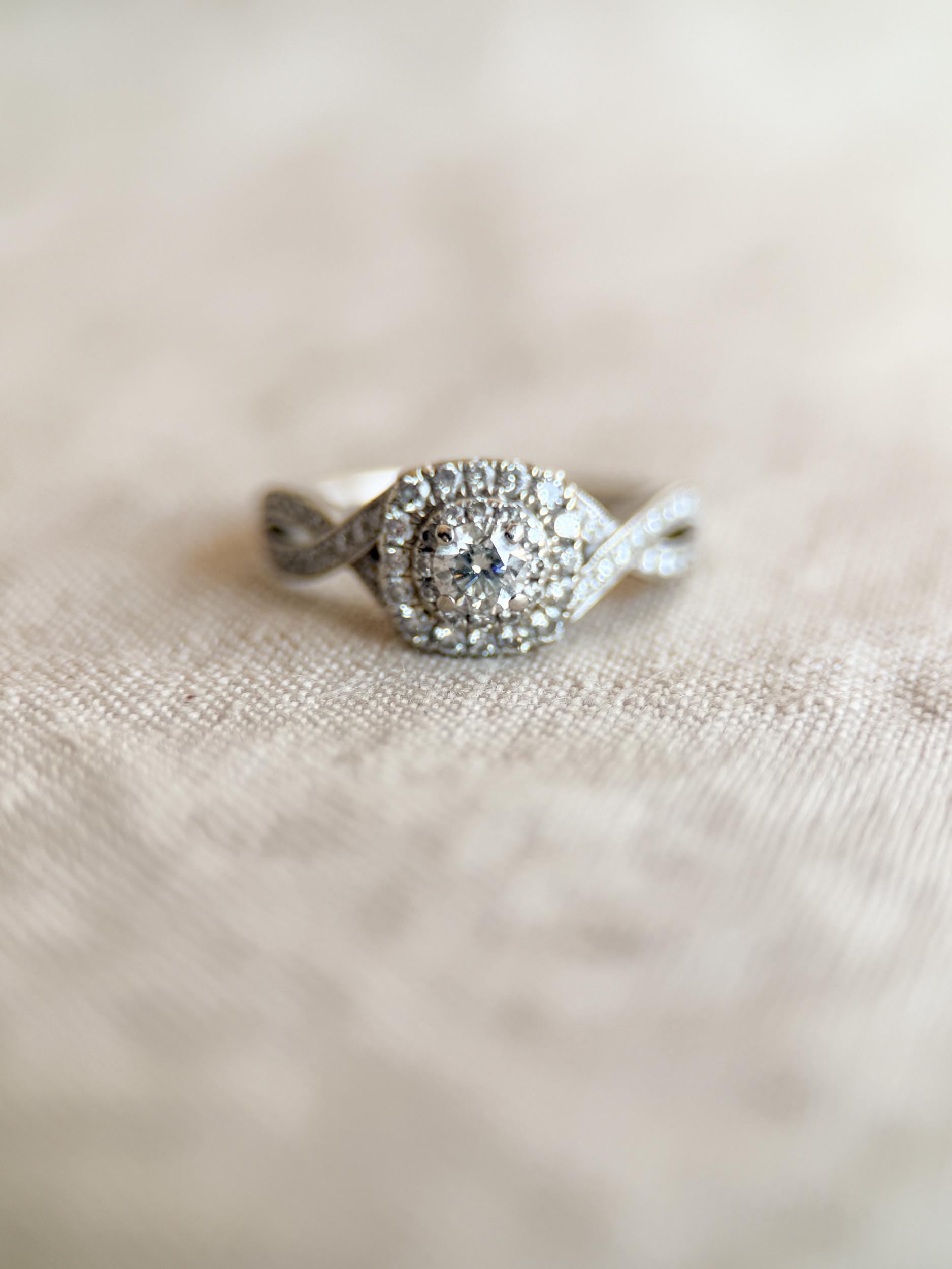 Neil Lane Diamond Halo Infinity Engagement Ring in 14k White Gold, 1990s Retro Vintage Jewelry
