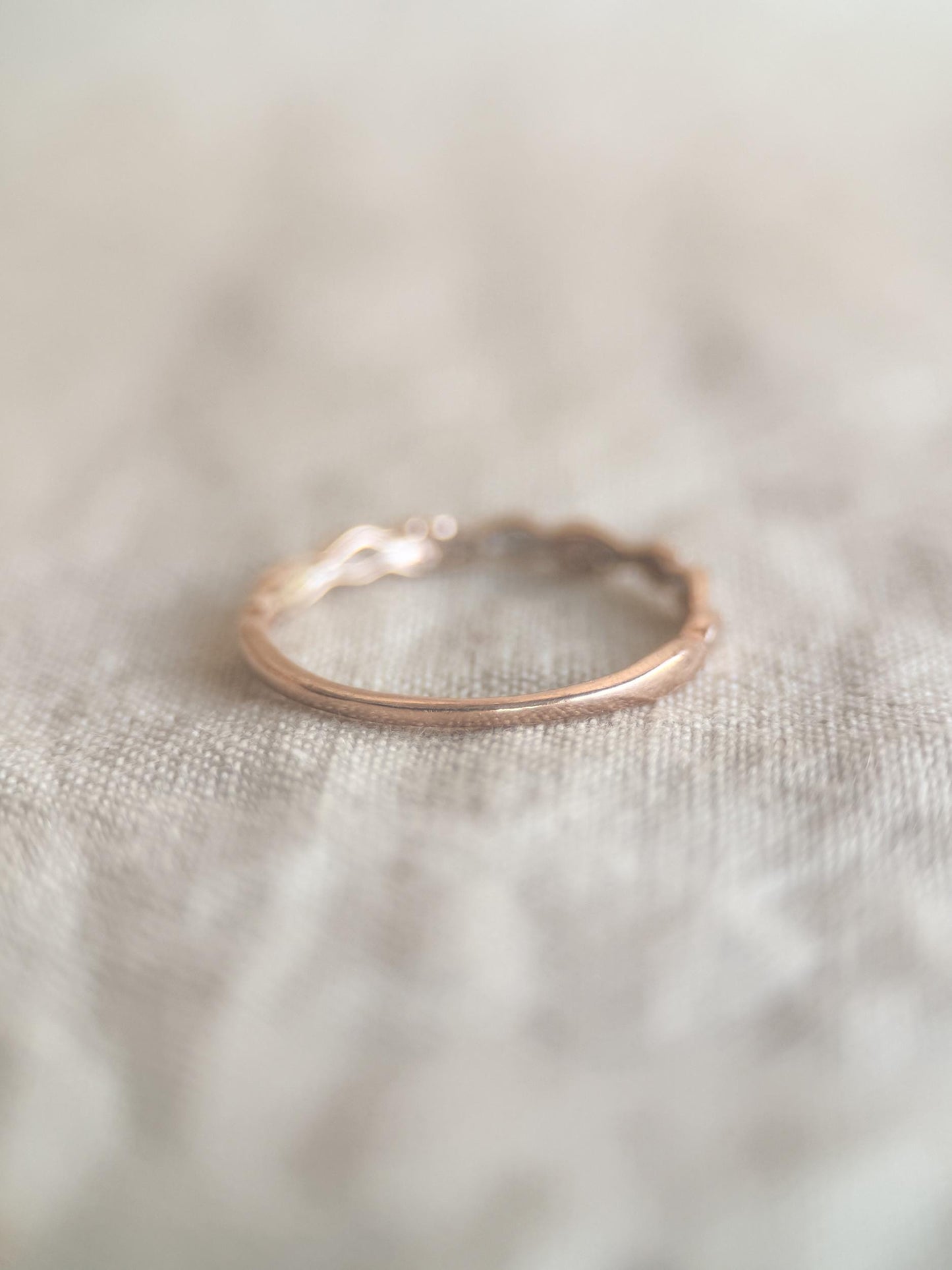 Vintage 2000s Rose Gold Diamond Wedding Band: 14k Retro Minimalist Heirloom Ring for Women