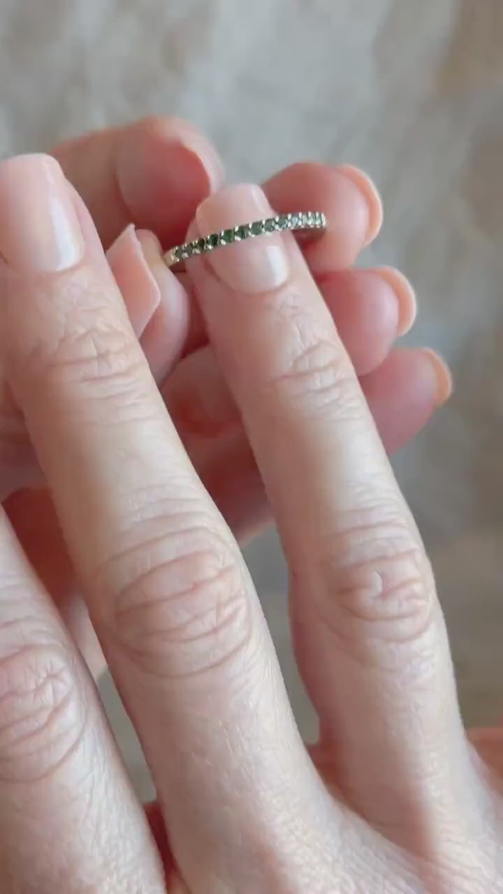 Vintage Emerald Gemstone Band in 10k Gold