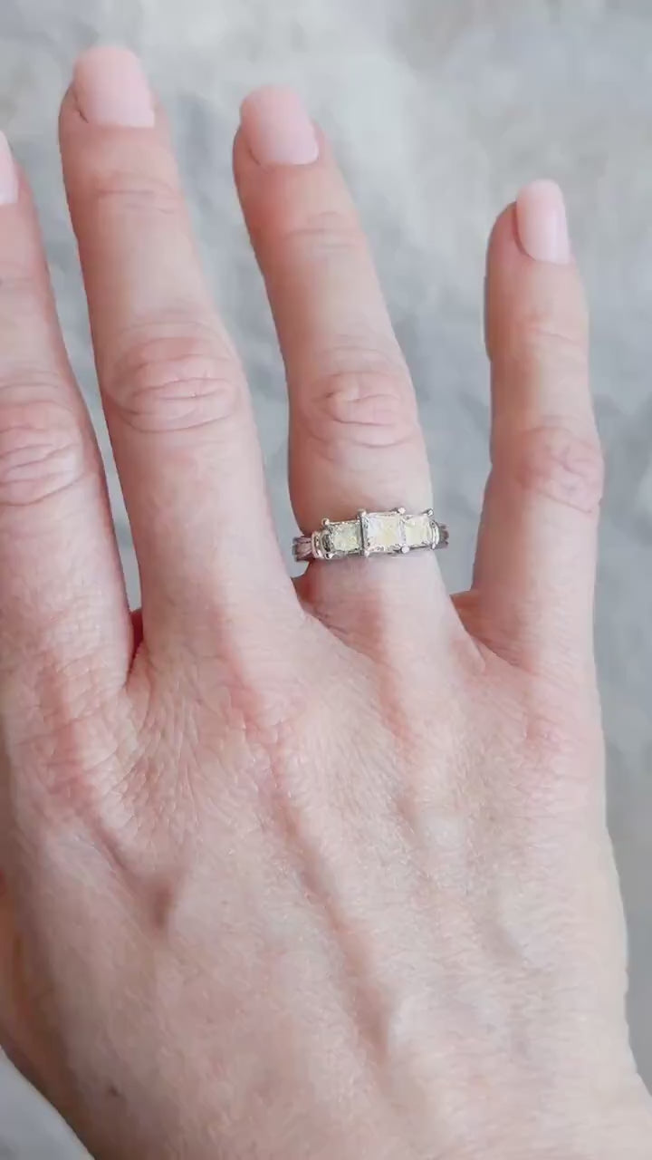 Vintage Princess Cut Diamond Three Stone Engagement Ring in Platinum - Retro 2000s Jewelry - Timeless