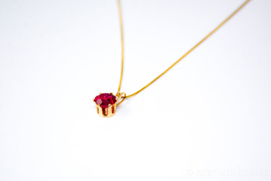 Vintage Ruby Pendant in 14k Gold, Vintage Jewelry from the 1990s - Timeless, Sustainable, @JewelryOnRepeat