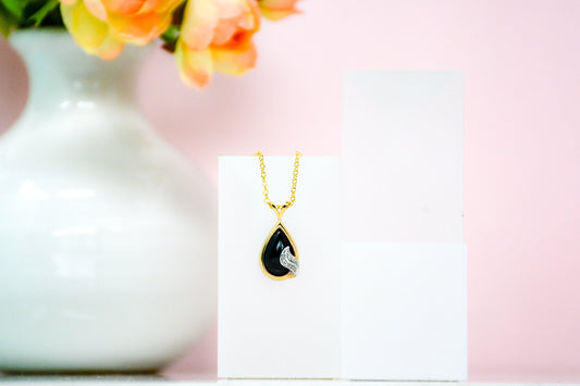 Vintage Onyx and Diamond Pendant in 14k Gold, Vintage Jewelry from the 1980s - Timeless, Sustainable, @JewelryOnRepeat