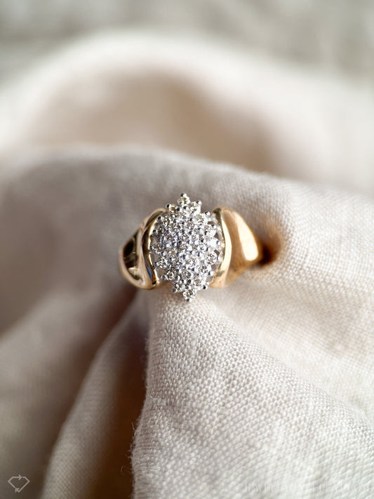 Vintage Diamond Cluster Ring in 14k Gold, Retro Jewelry from the 1980s - Timeless, Sustainable, @JewelryOnRepeat