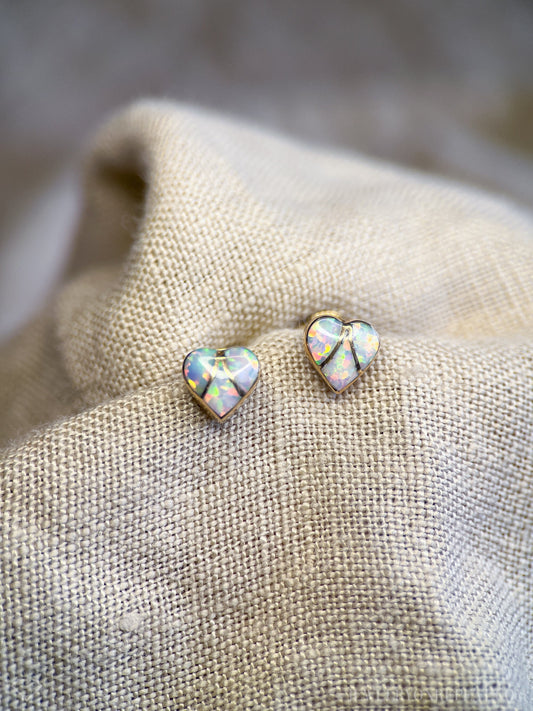 Vintage Opal Heart Stud Earrings in 14k Gold, Retro Jewelry from the 1980s - Timeless, Sustainable, @JewelryonRepeat