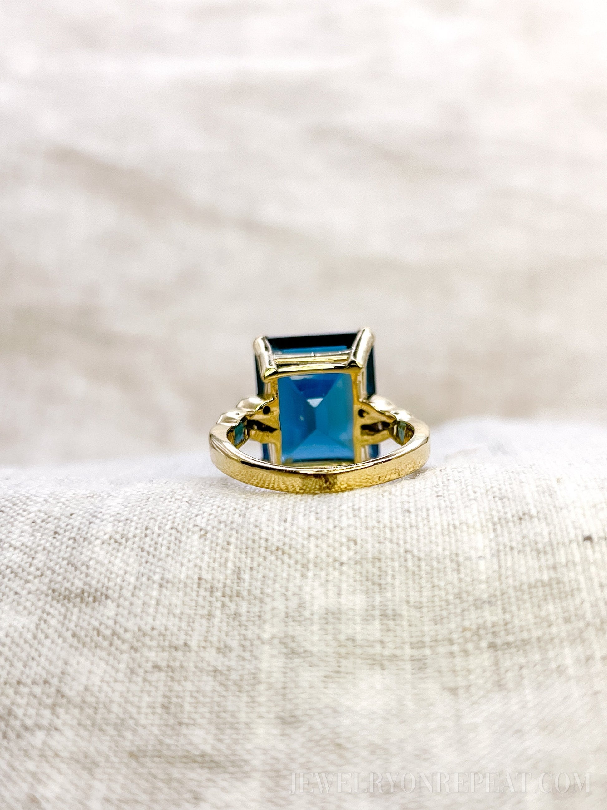 Vintage Blue Topaz Gemstone Cocktail Ring in 14k Gold