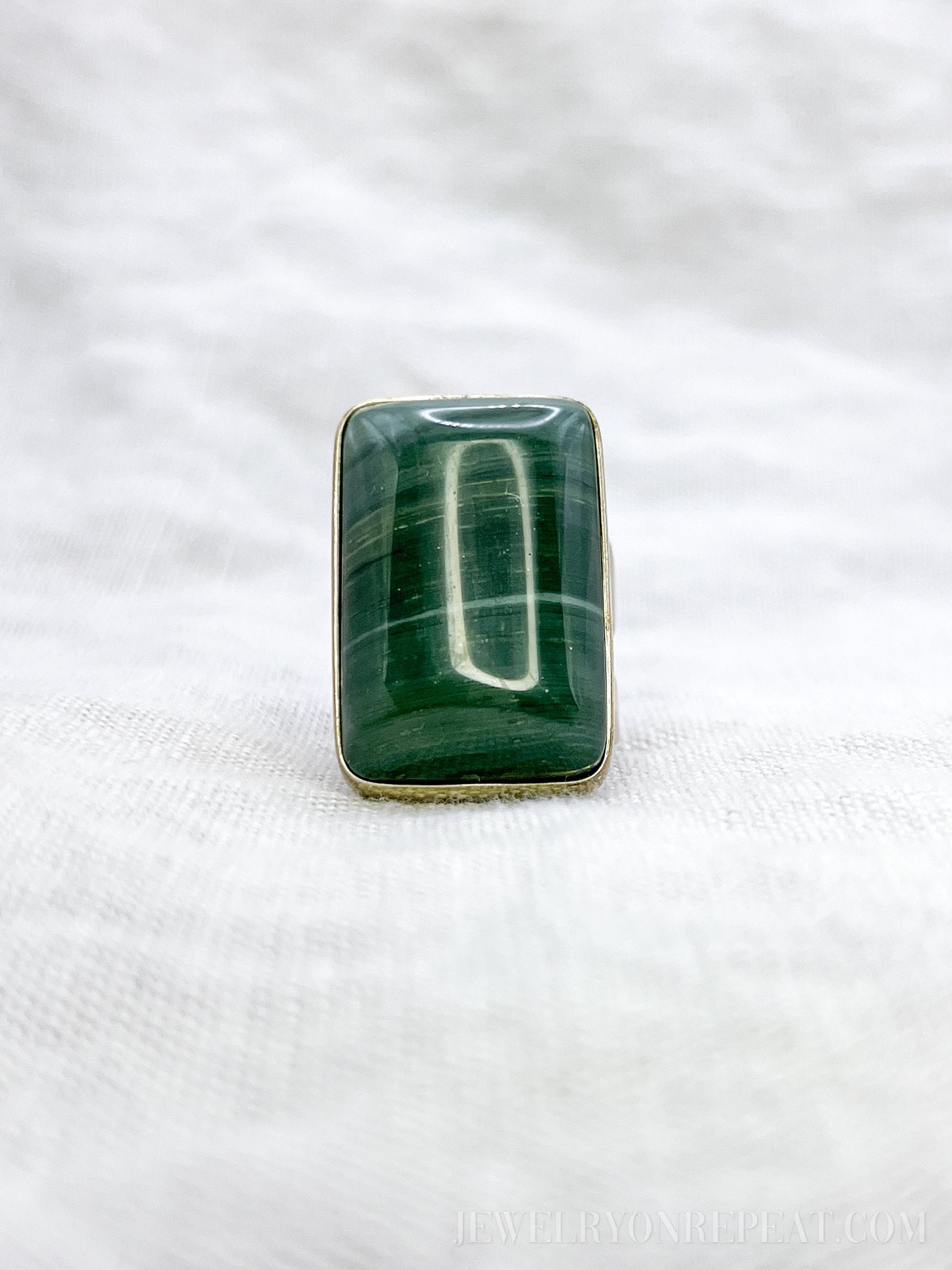 Vintage Green Agate Gemstone Ring in Sterling Silver