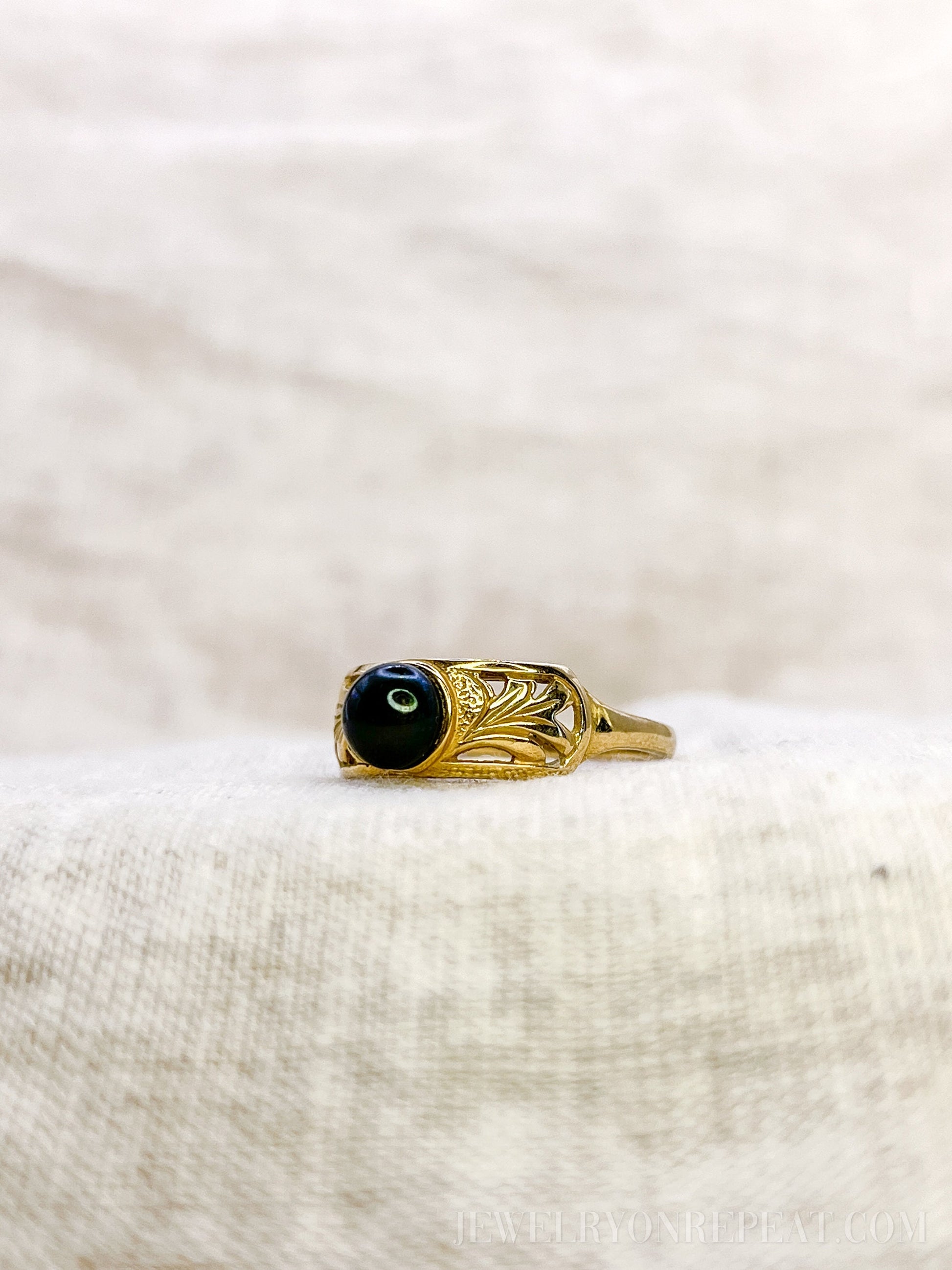 Vintage Black Pearl Floral Filigree Ring in 14k Gold