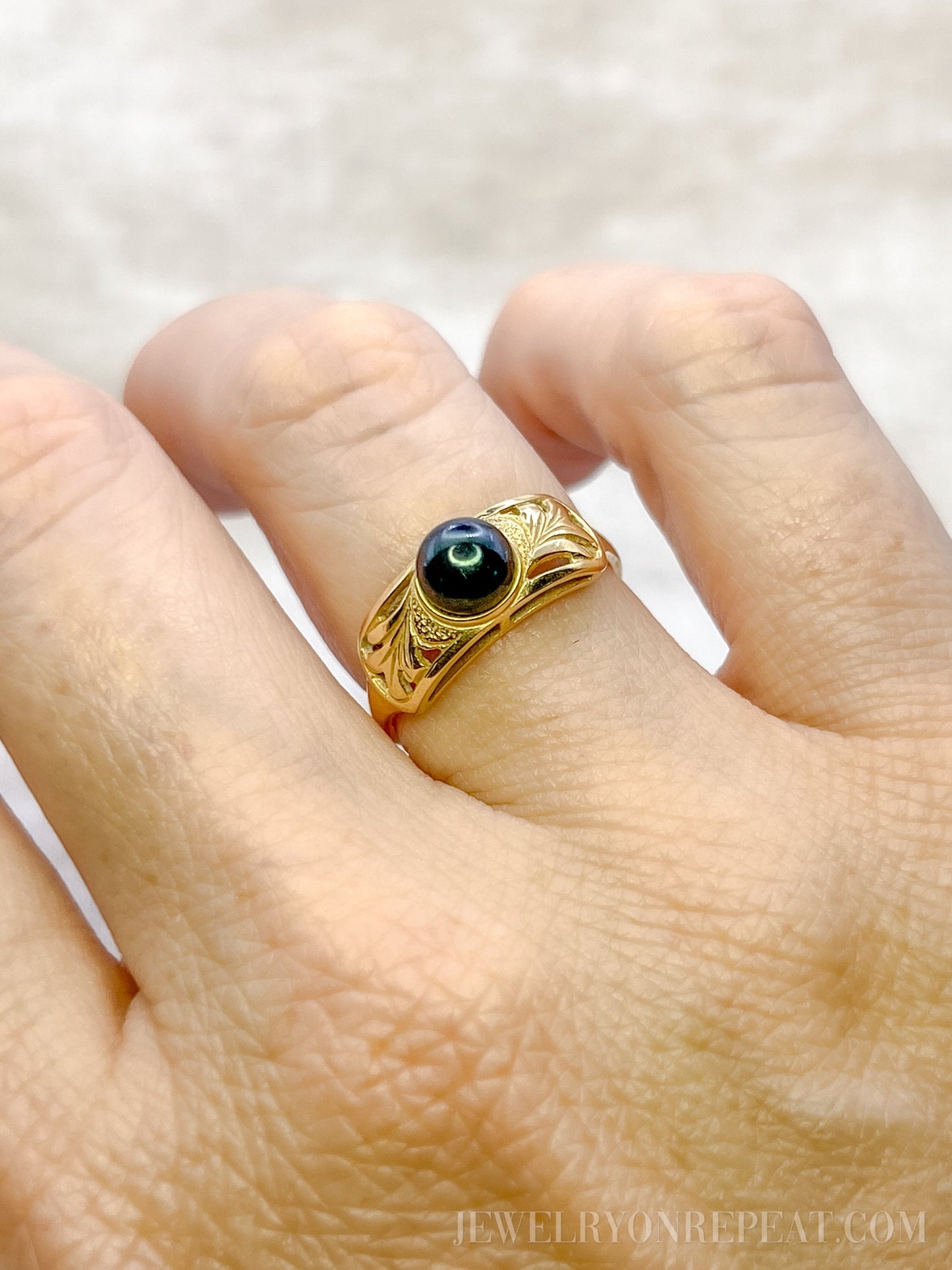 Vintage Black Pearl Floral Filigree Ring in 14k Gold