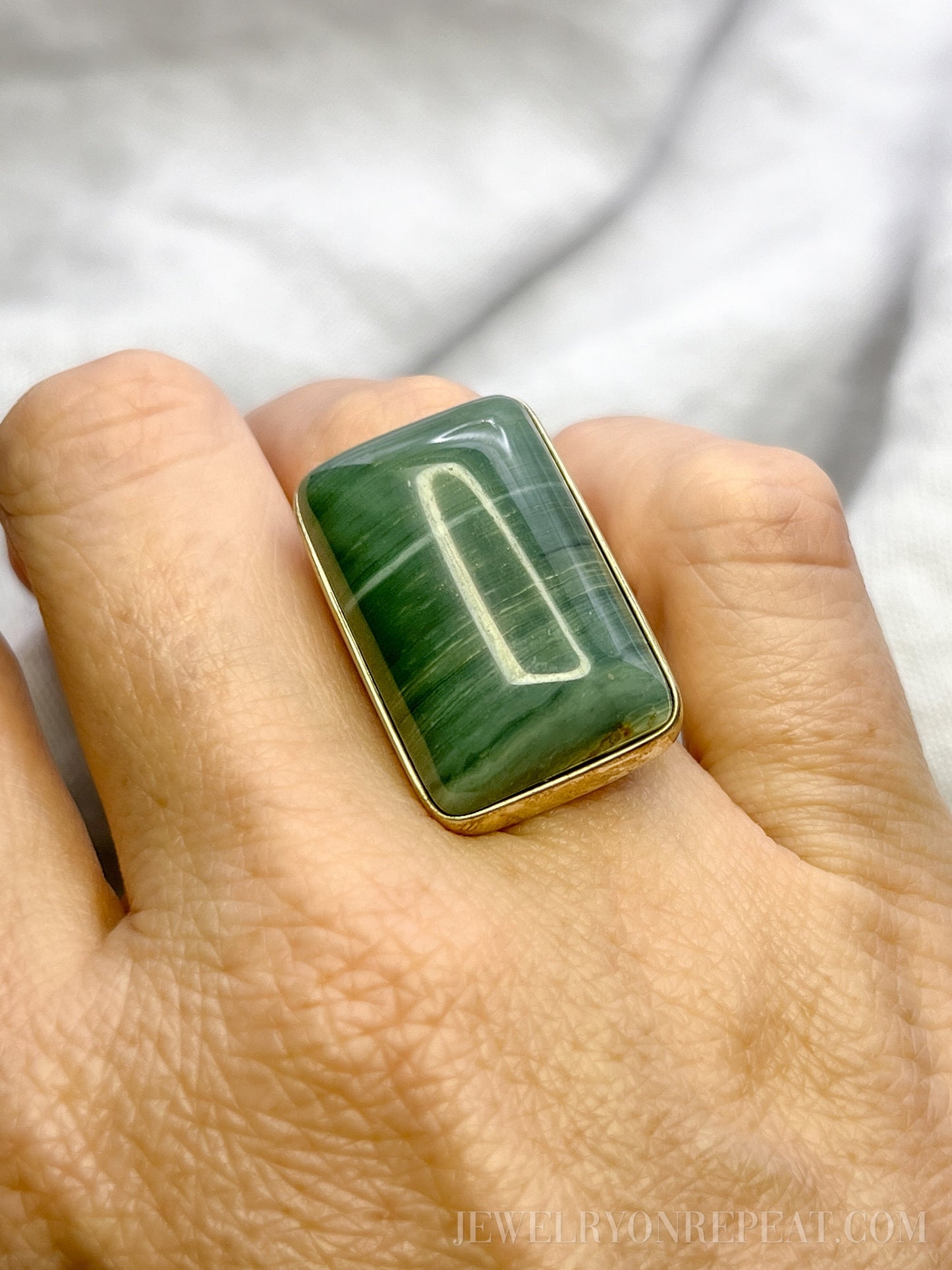 Vintage Green Agate Gemstone Ring in Sterling Silver