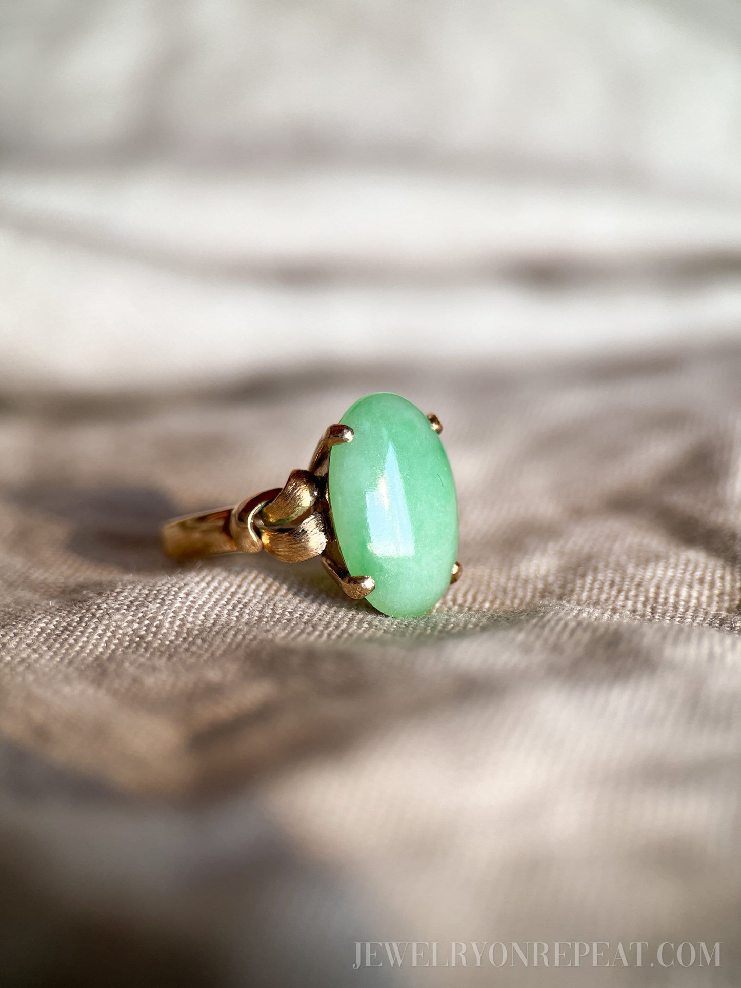 Vintage Jade Ring in 14k Gold