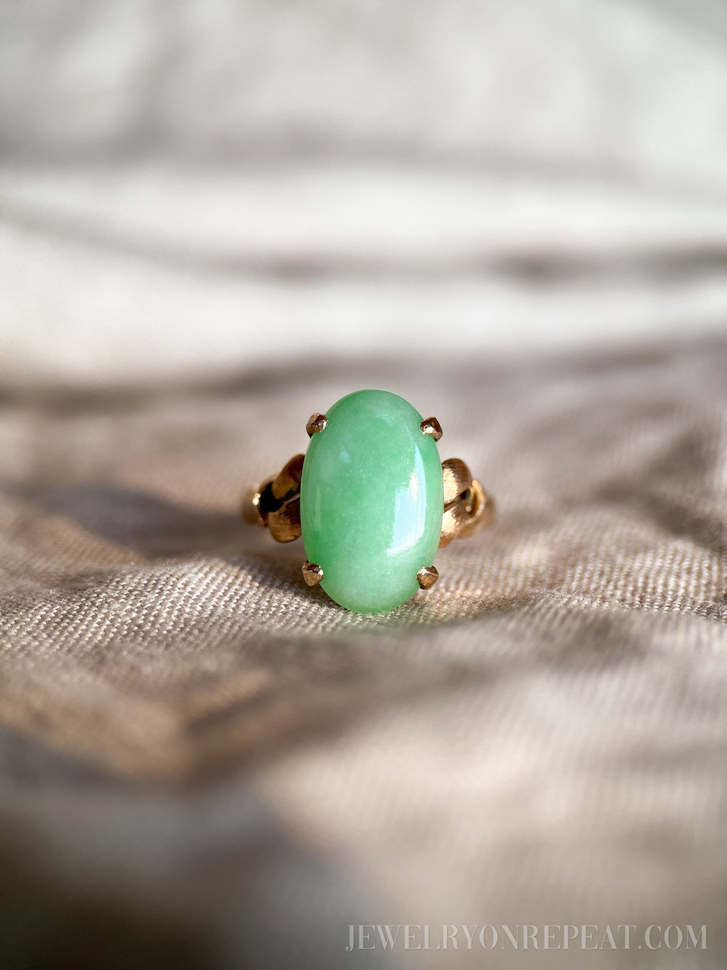 Vintage Jade Ring in 14k Gold