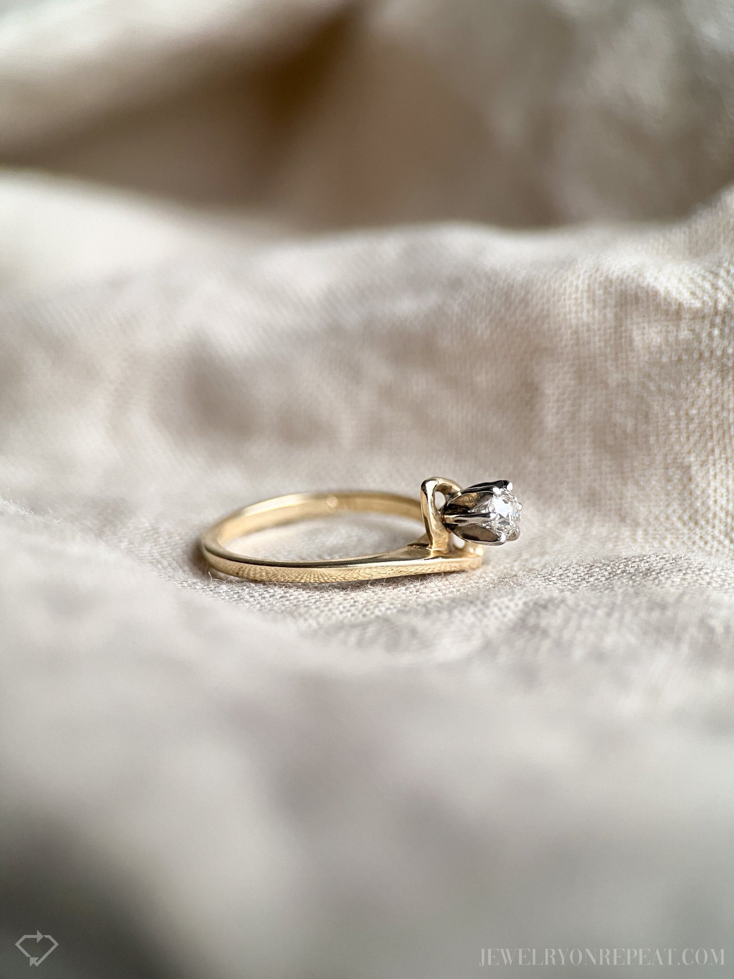 Vintage 1970s Diamond Engagement Ring in 14k Gold