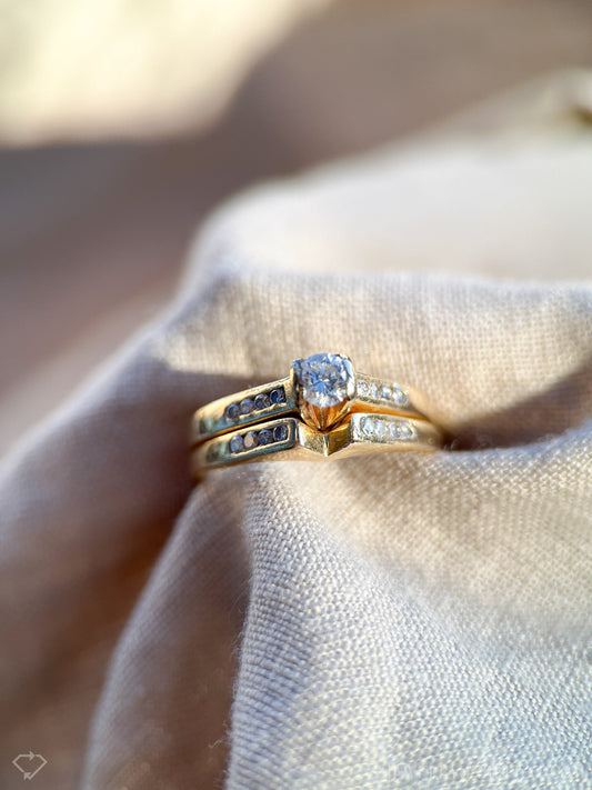 Vintage Diamond Engagement Ring and Wedding Band Set in 14k Gold