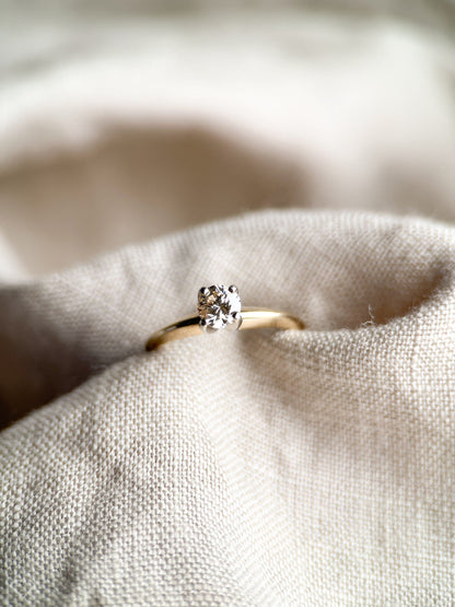 Vintage Diamond Engagement Ring, Round Cut, 14k Gold, 1990s Solitaire Champagne Bridal Ring