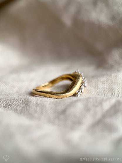Vintage Diamond Engagement Ring, Round Cut, 18k Gold, 1990s Five-Stone Curved Bridal Ring
