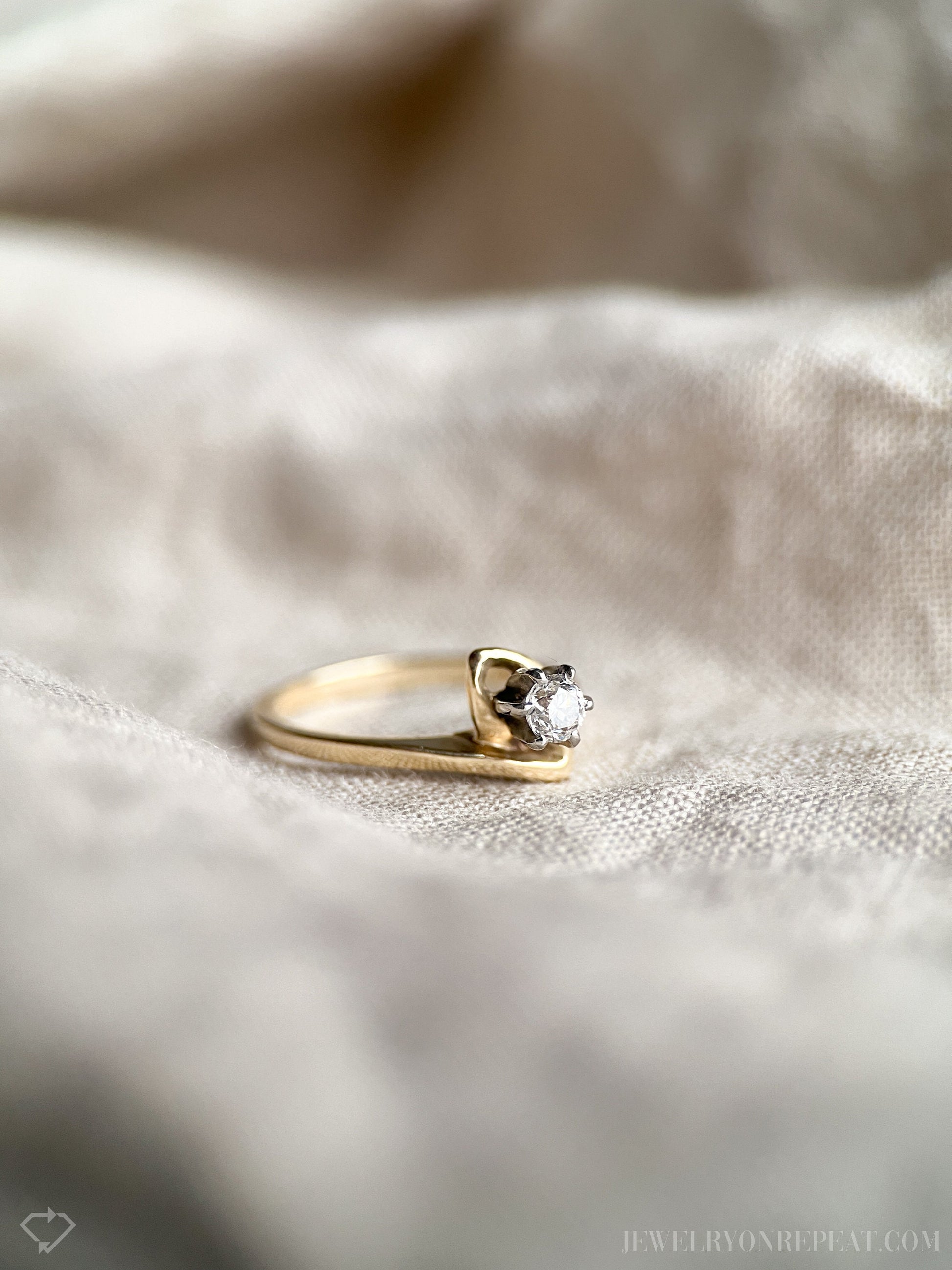 Vintage 1970s Diamond Engagement Ring in 14k Gold