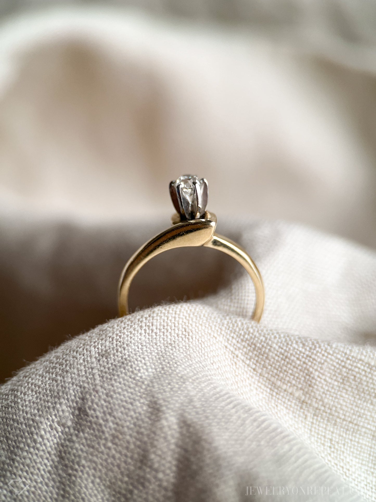 Vintage 1970s Diamond Engagement Ring in 14k Gold