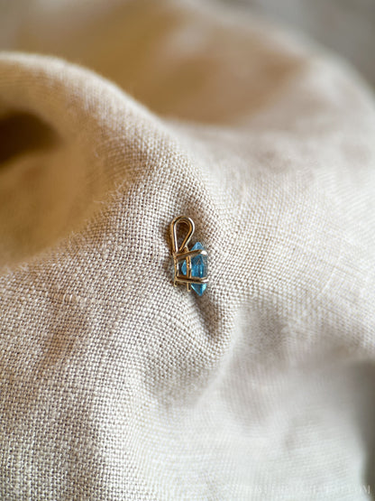 Vintage 1990s Blue Topaz Gemstone Pendant in 14k Gold