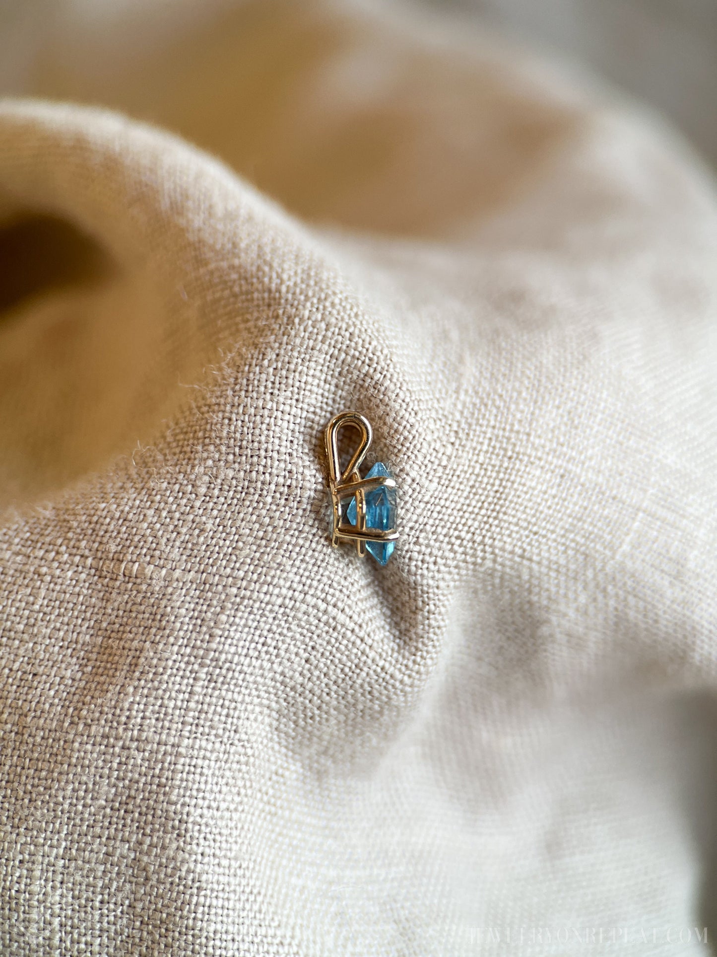 Vintage 1990s Blue Topaz Gemstone Pendant in 14k Gold