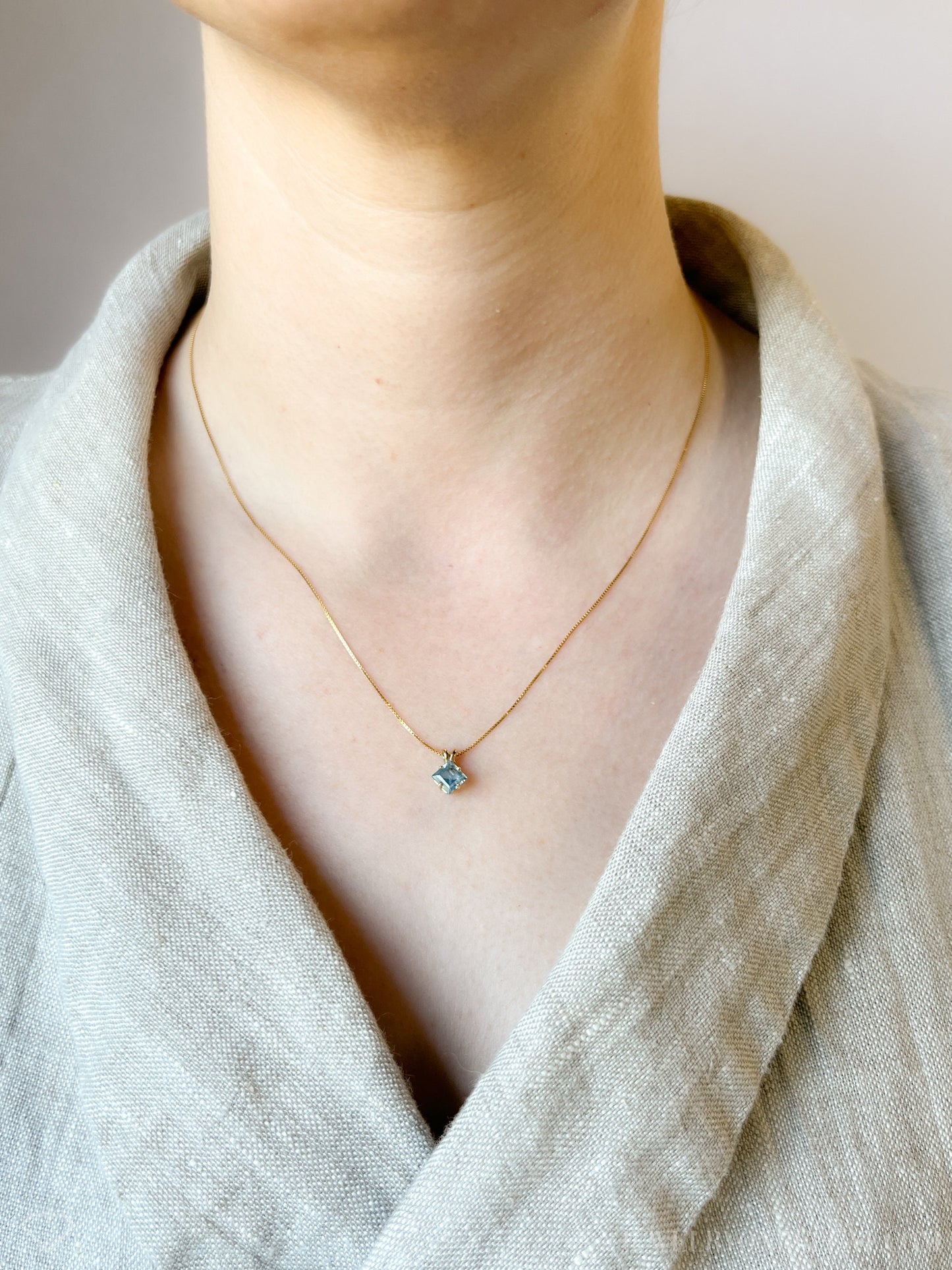 Vintage 1990s Blue Topaz Gemstone Pendant in 14k Gold
