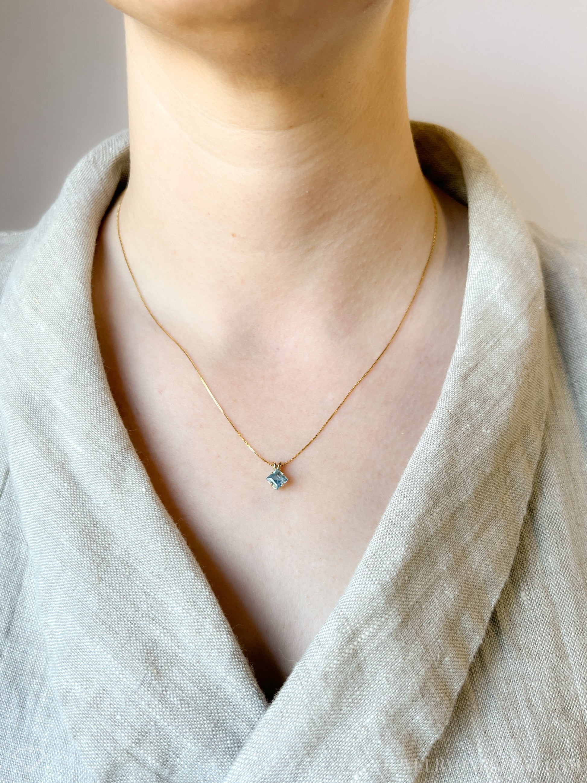 Vintage 1990s Blue Topaz Gemstone Pendant in 14k Gold