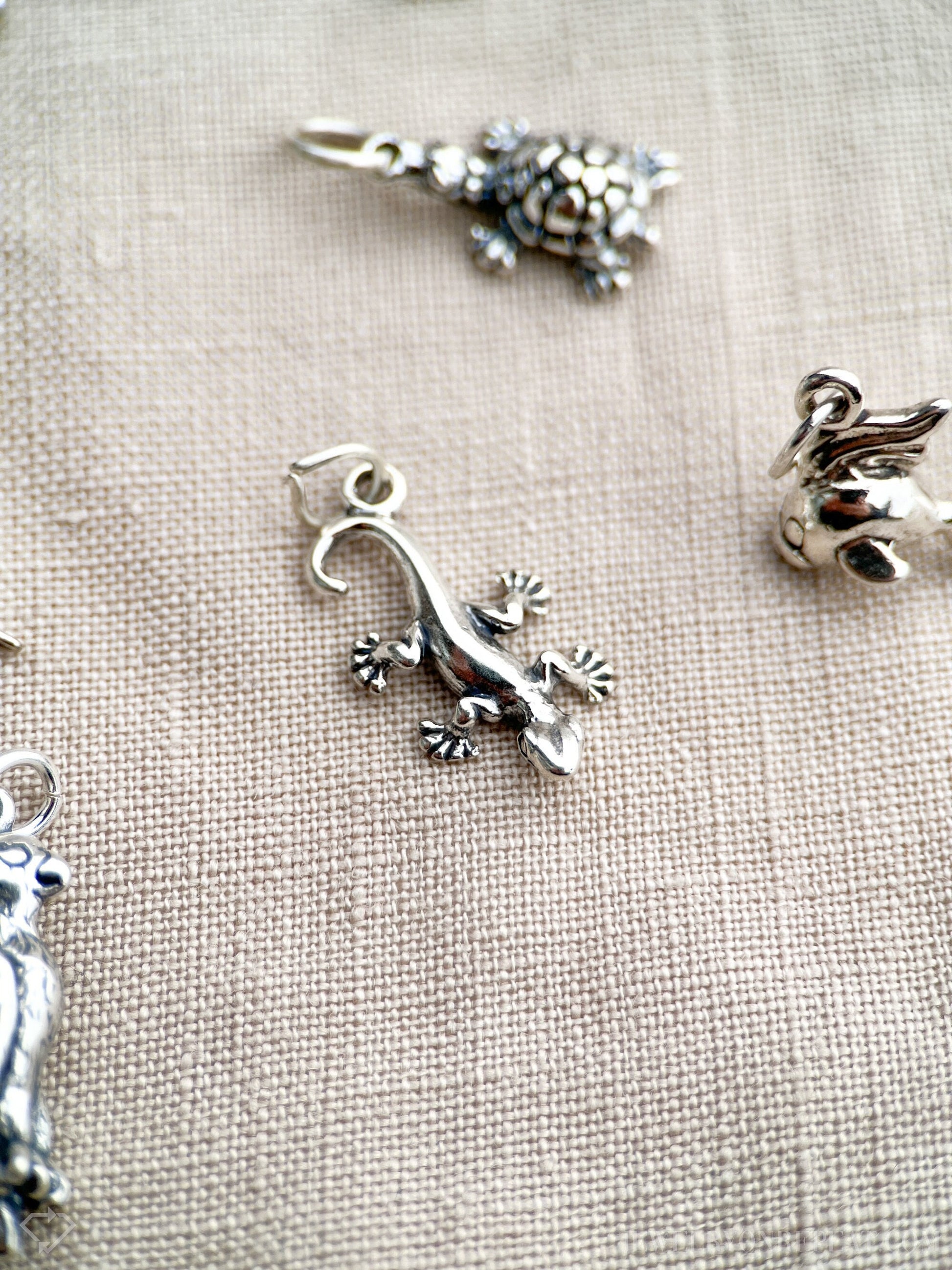 Pet Lizard Charm Pendant in Solid Sterling Silver