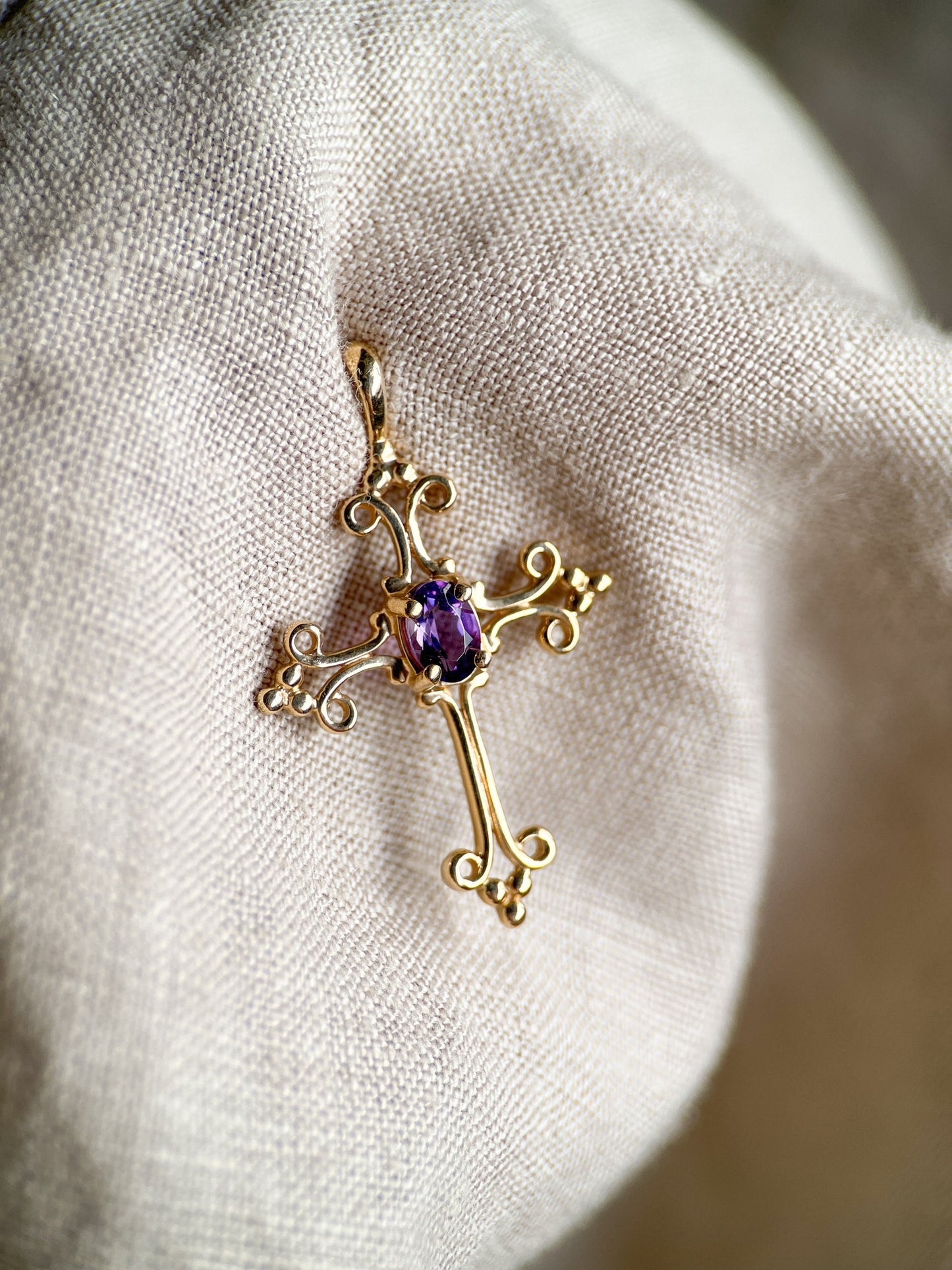 Vintage Amethyst Filigree Cross Pendant in 14k Gold