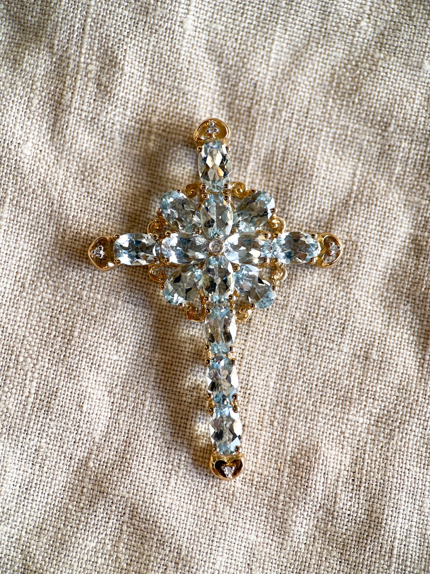 Vintage Aquamarine Cross Gemstone Pendant in 10k Gold