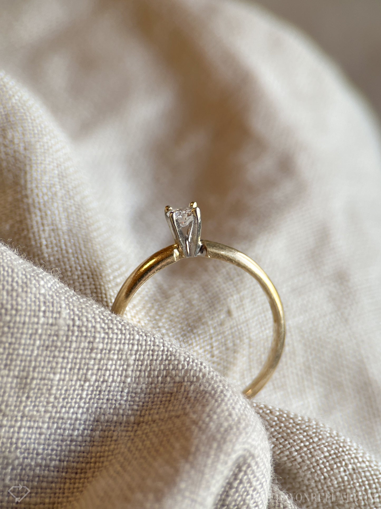 Vintage Diamond Solitaire Engagement Ring in 14k Gold