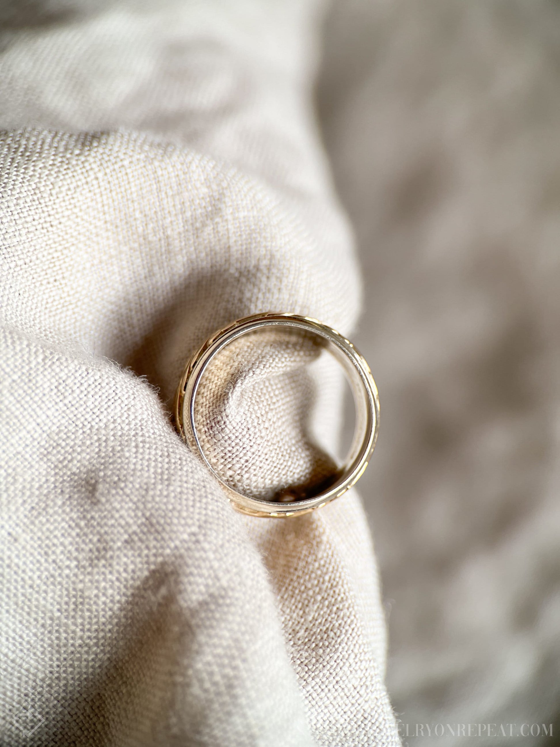 Vintage Floral Filigree Wedding Band in Yellow and White Gold