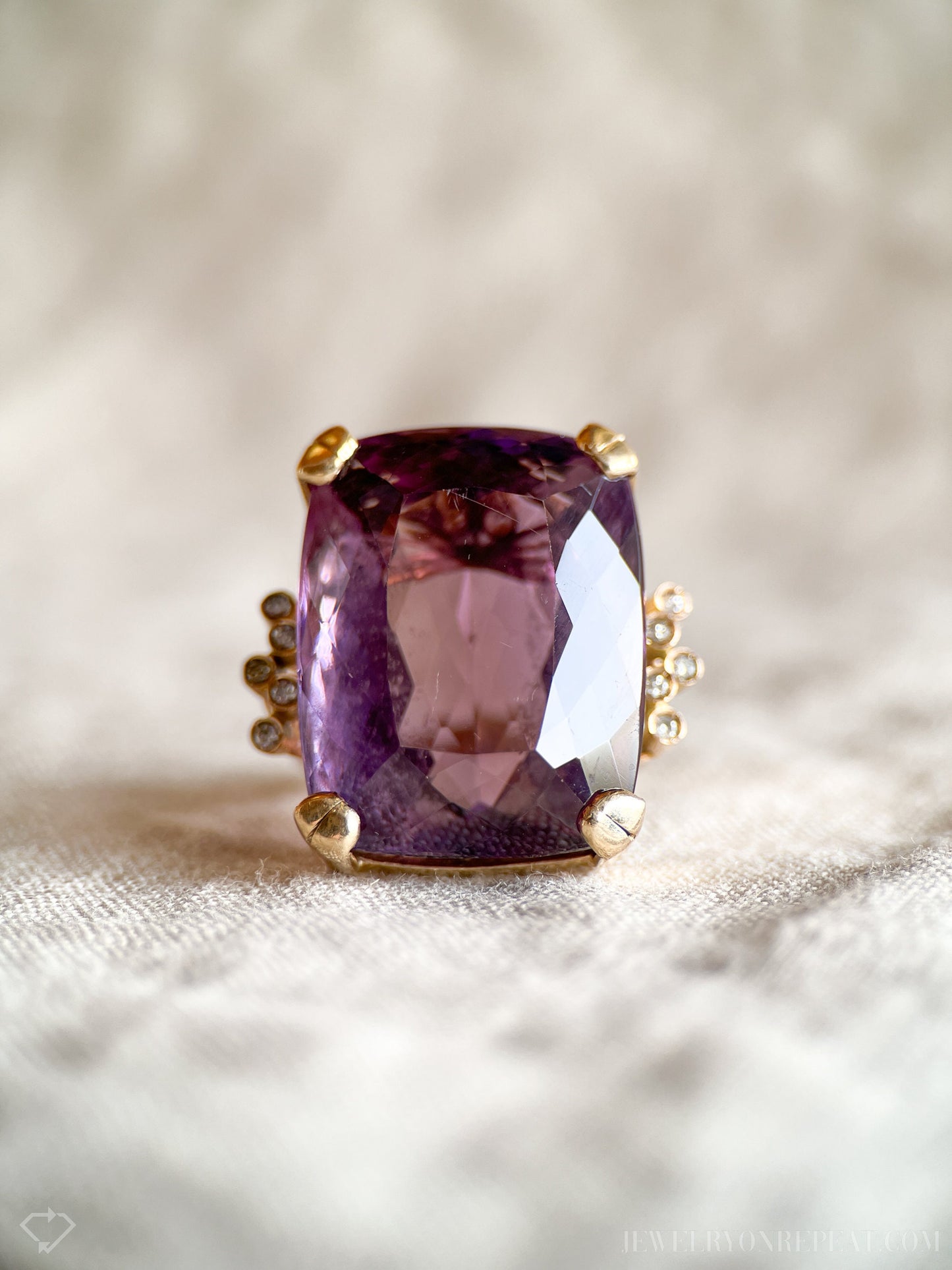 Vintage Purple Amethyst Large Gemstone Ring in 14k Gold