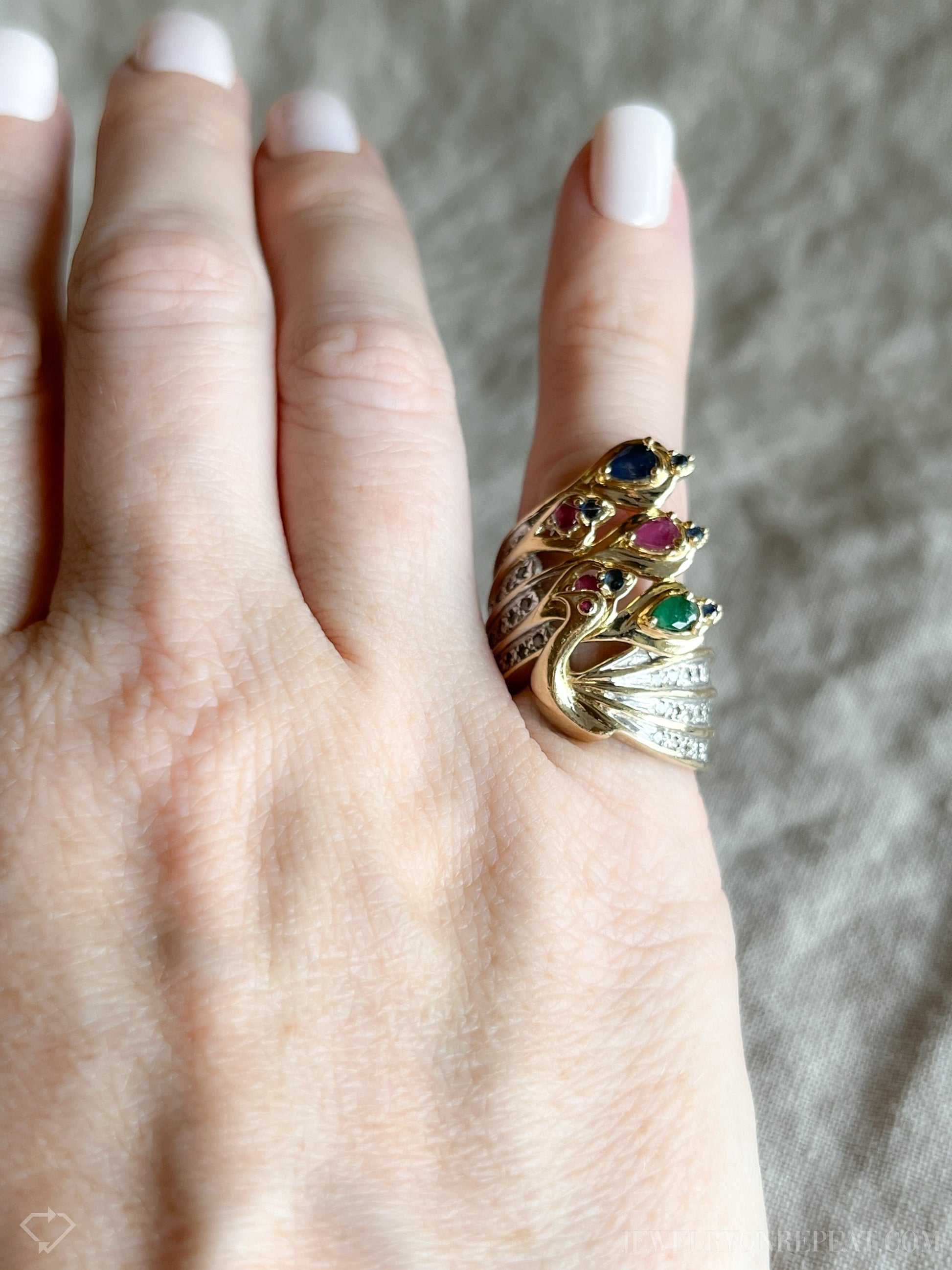 Vintage Peacock Gemstone Ring in 14k Gold